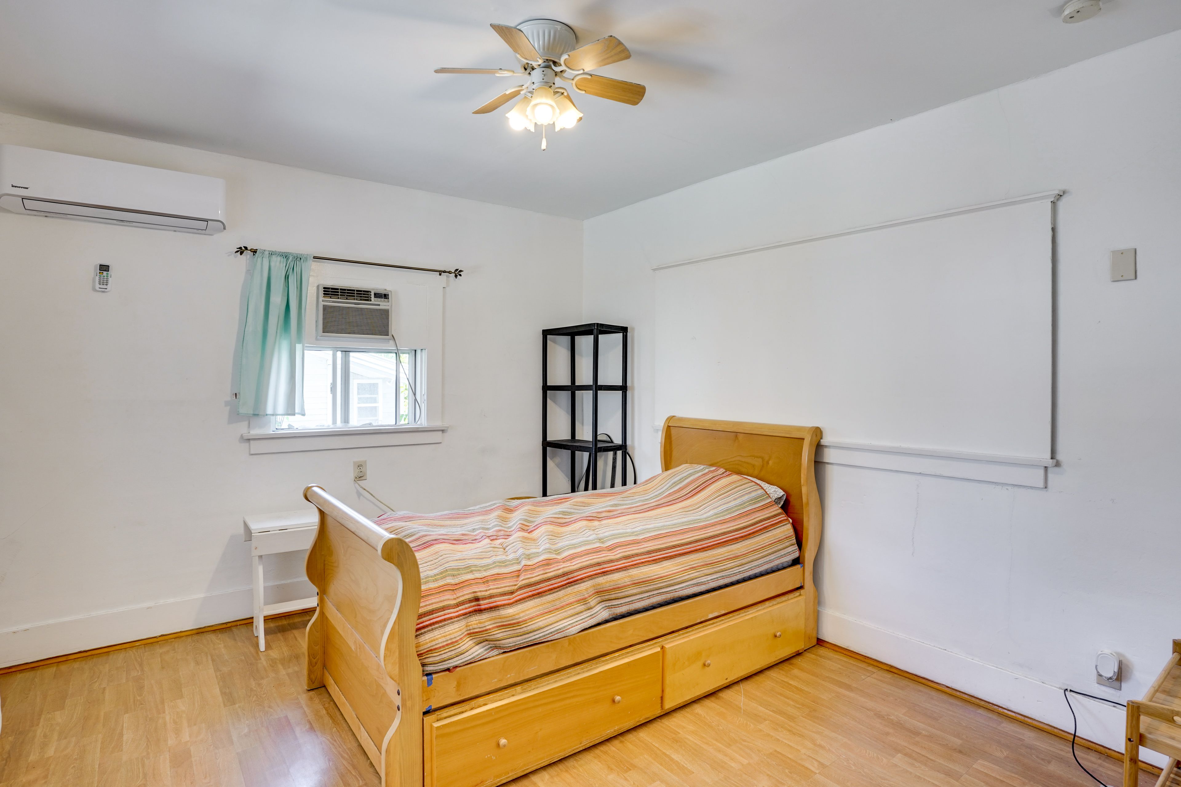 Bedroom | Twin Bed w/ Twin Trundle Bed | Linens Provided