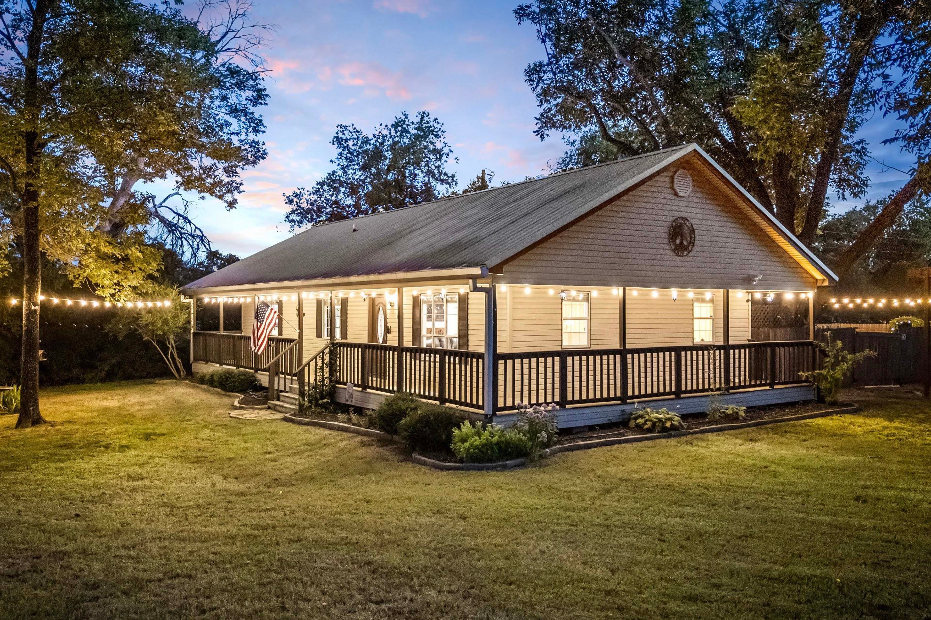 House Exterior | Bench Swing