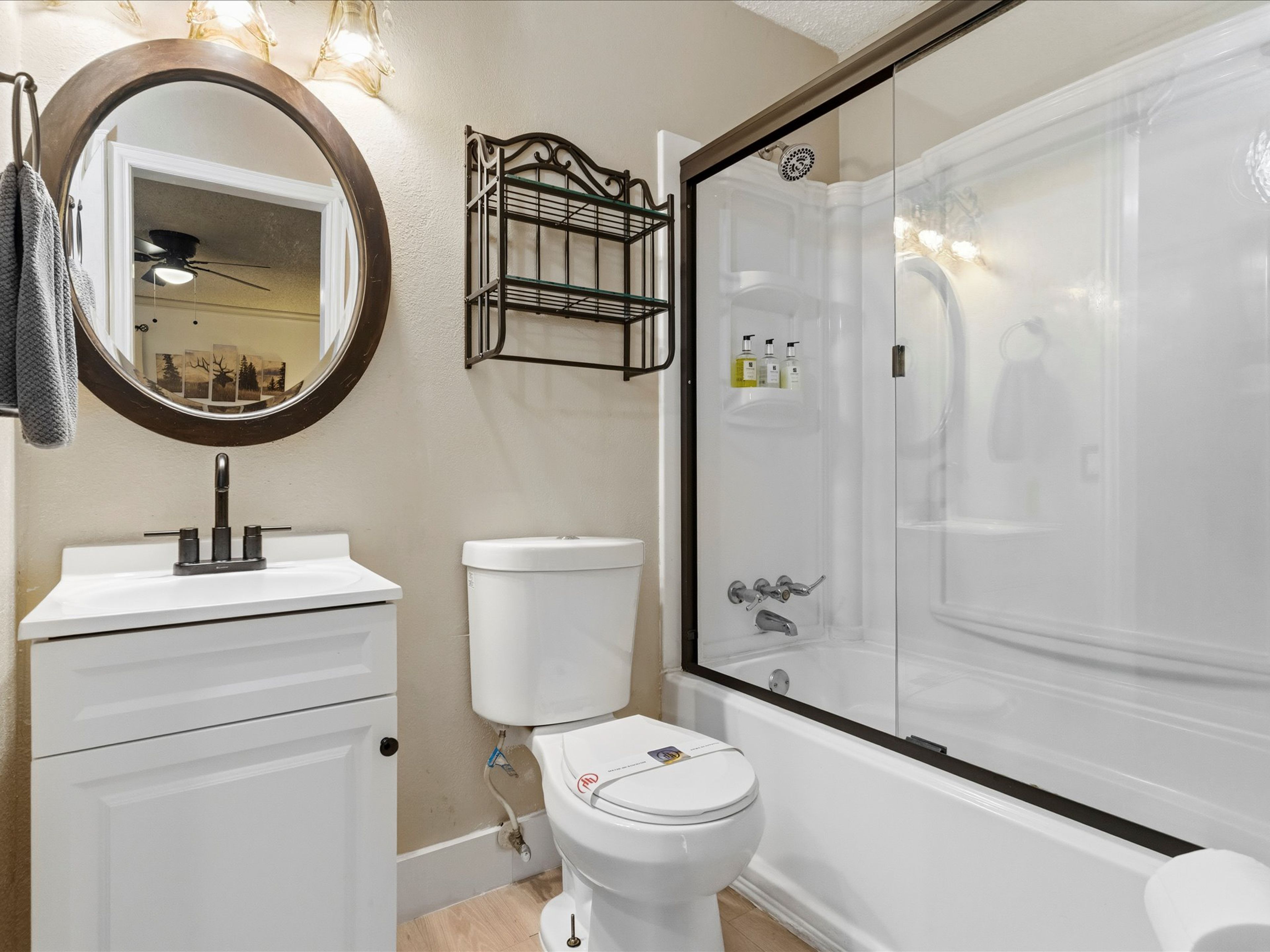 Bathroom | Towels Provided