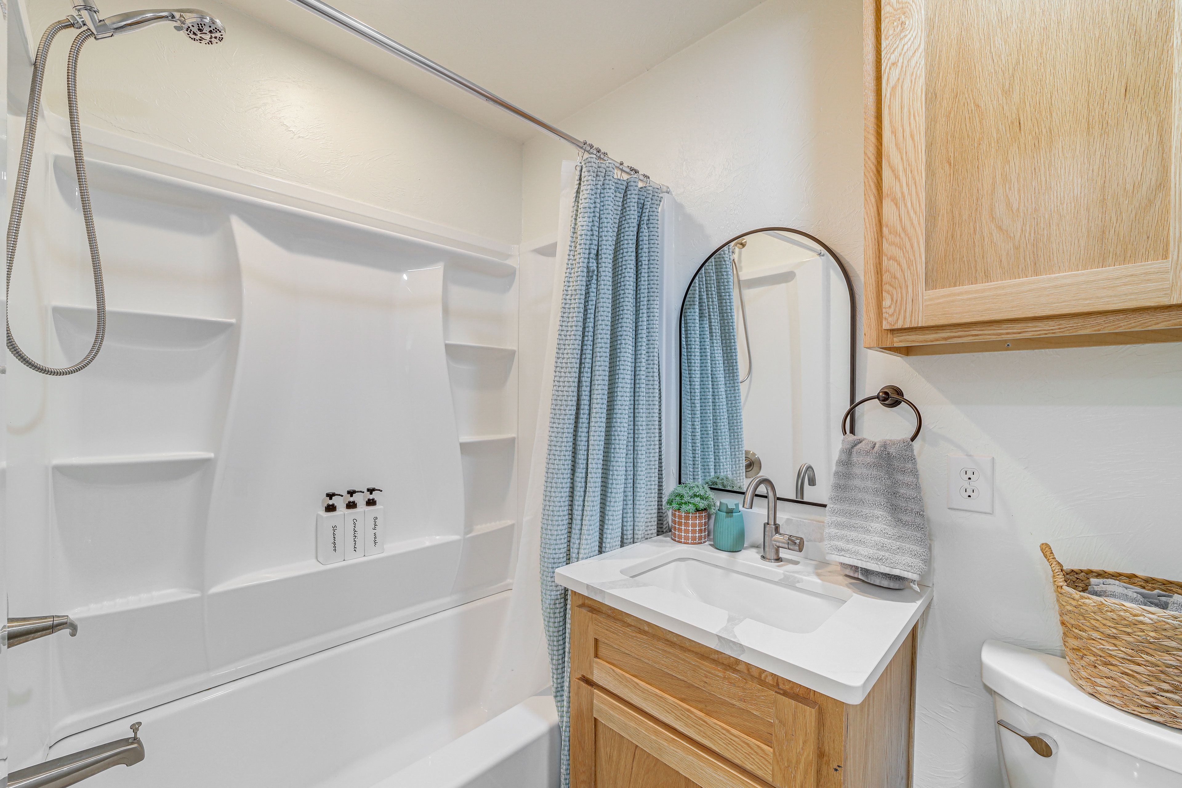 Bathroom | Towels Provided | 1st Floor