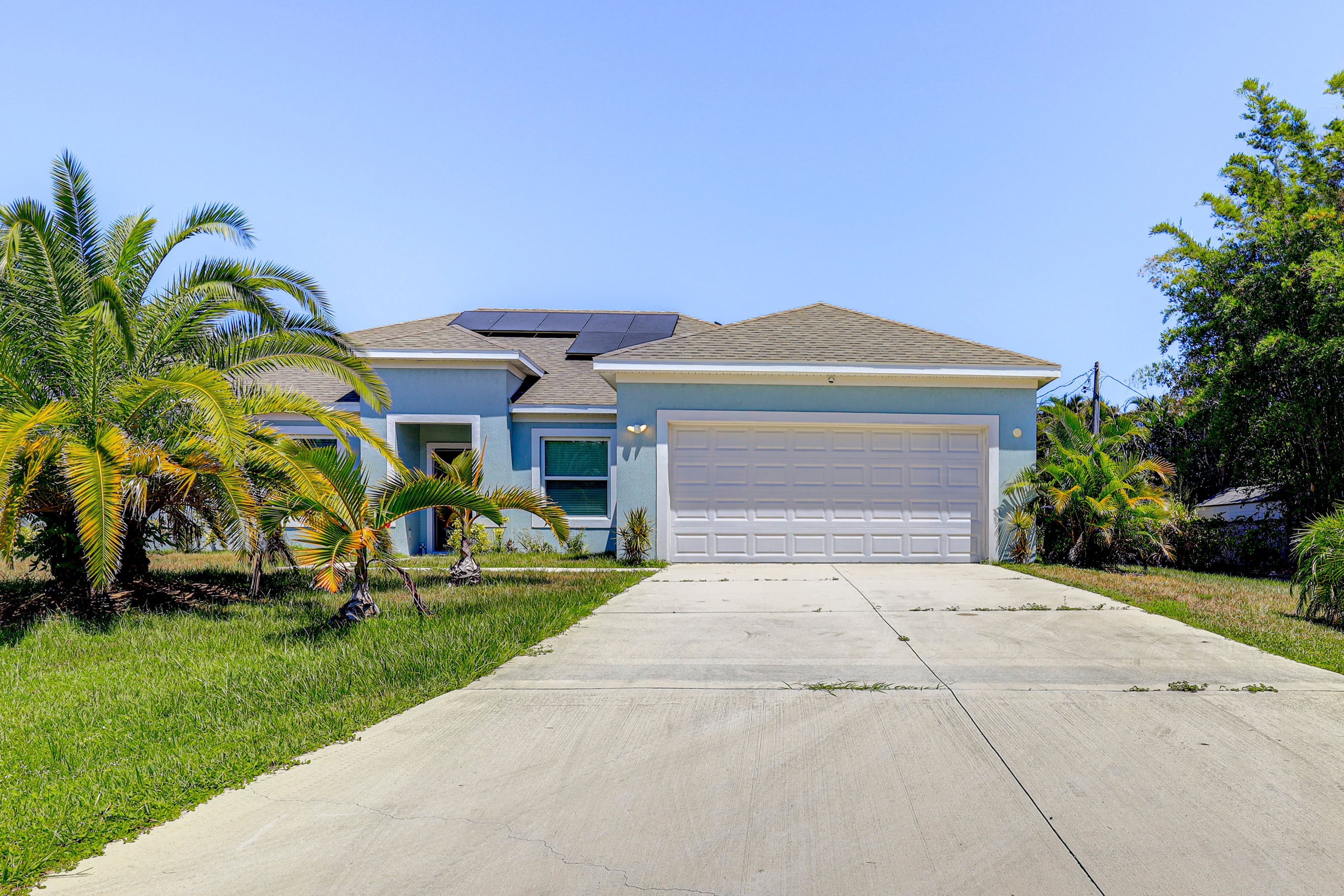 Front Exterior | Single-Story Home