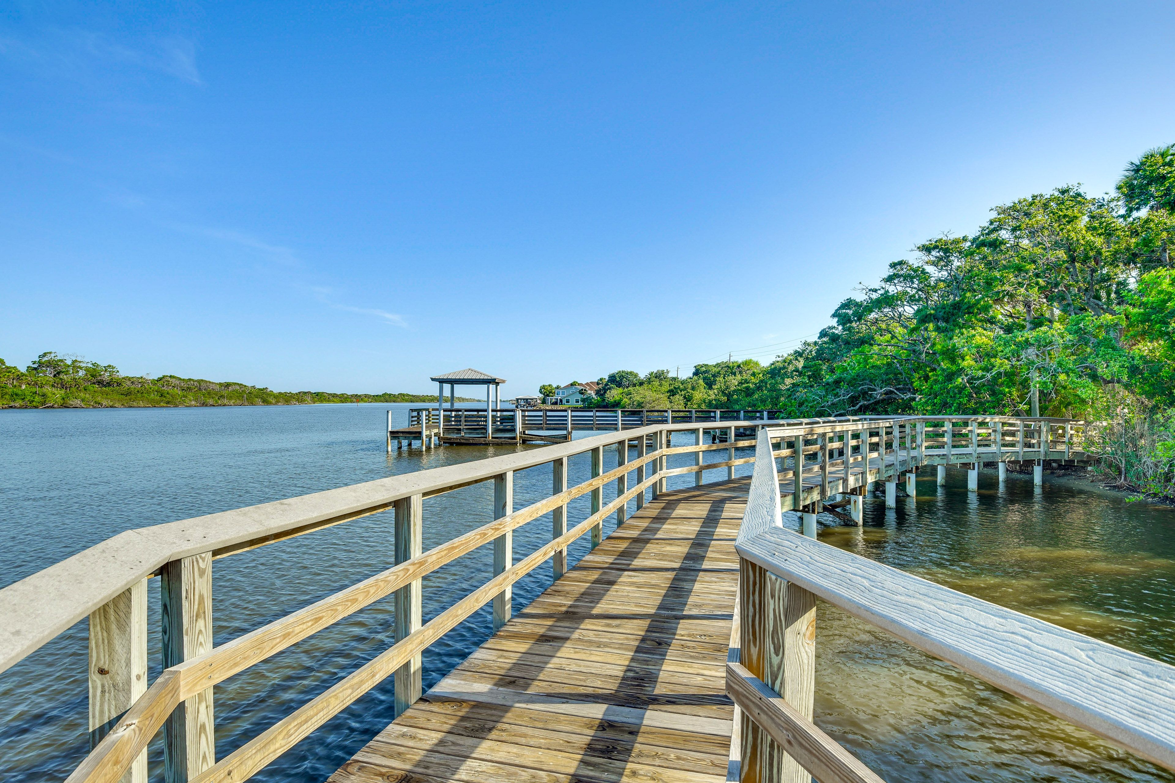 Walk to Seabridge Riverfront Park