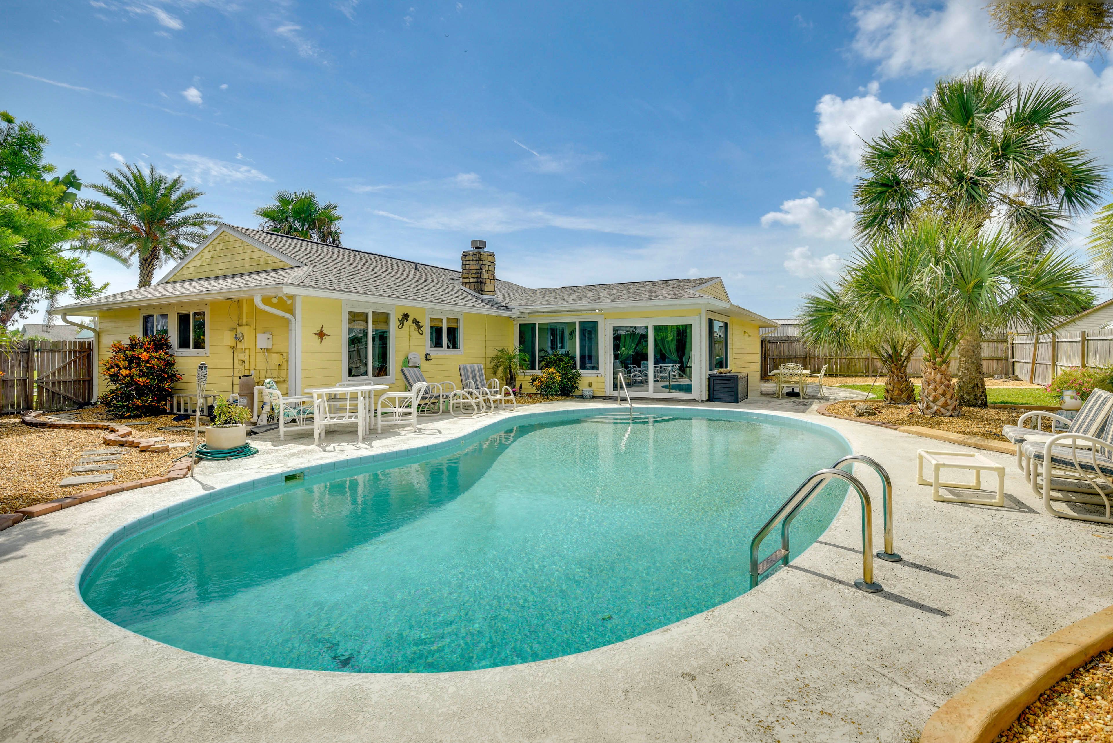 Ormond Beach Vacation Rental | 3BR | 2BA | 1,650 Sq Ft | 1 Step to Enter