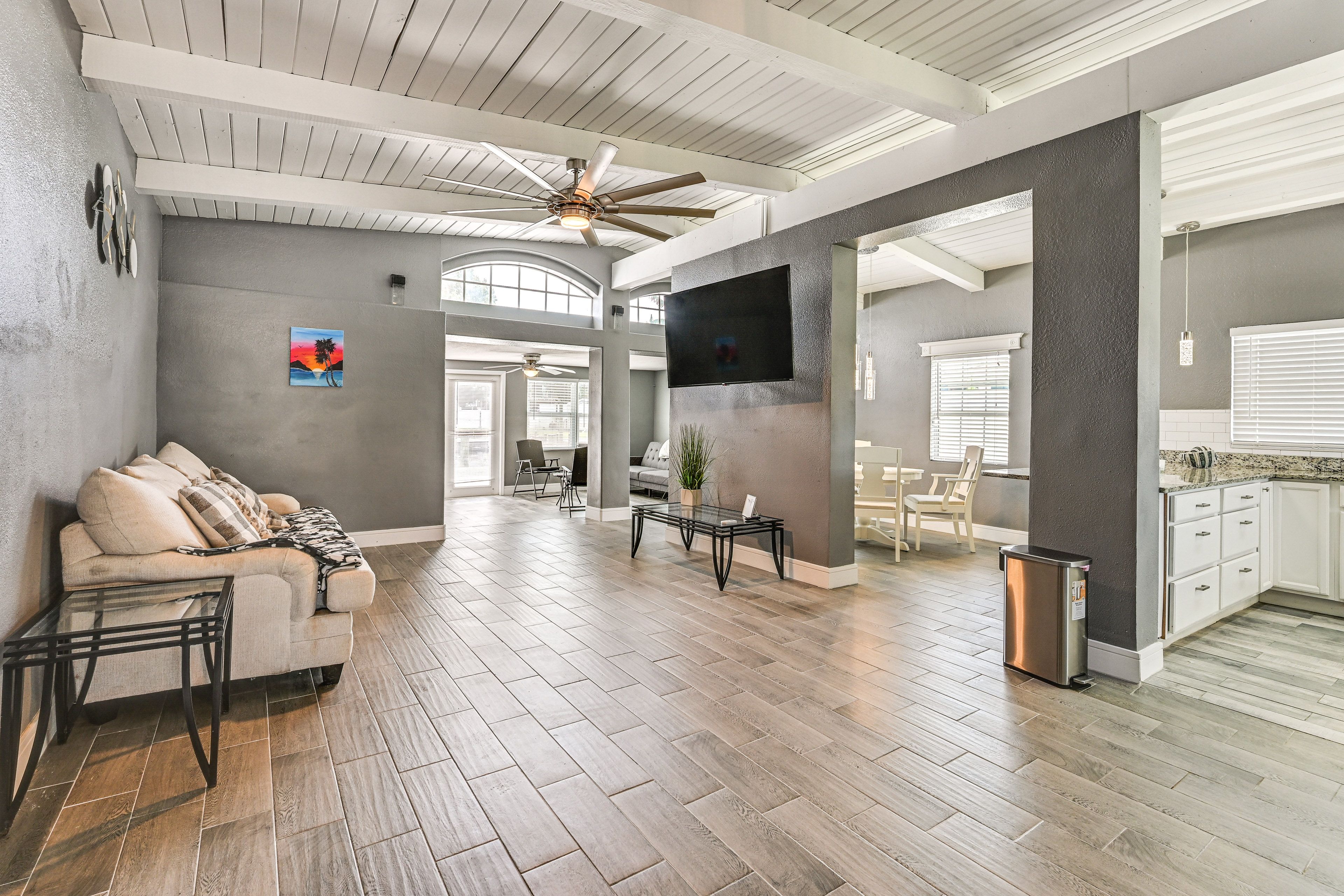 Living Space | Free WiFi | Central A/C & Heat