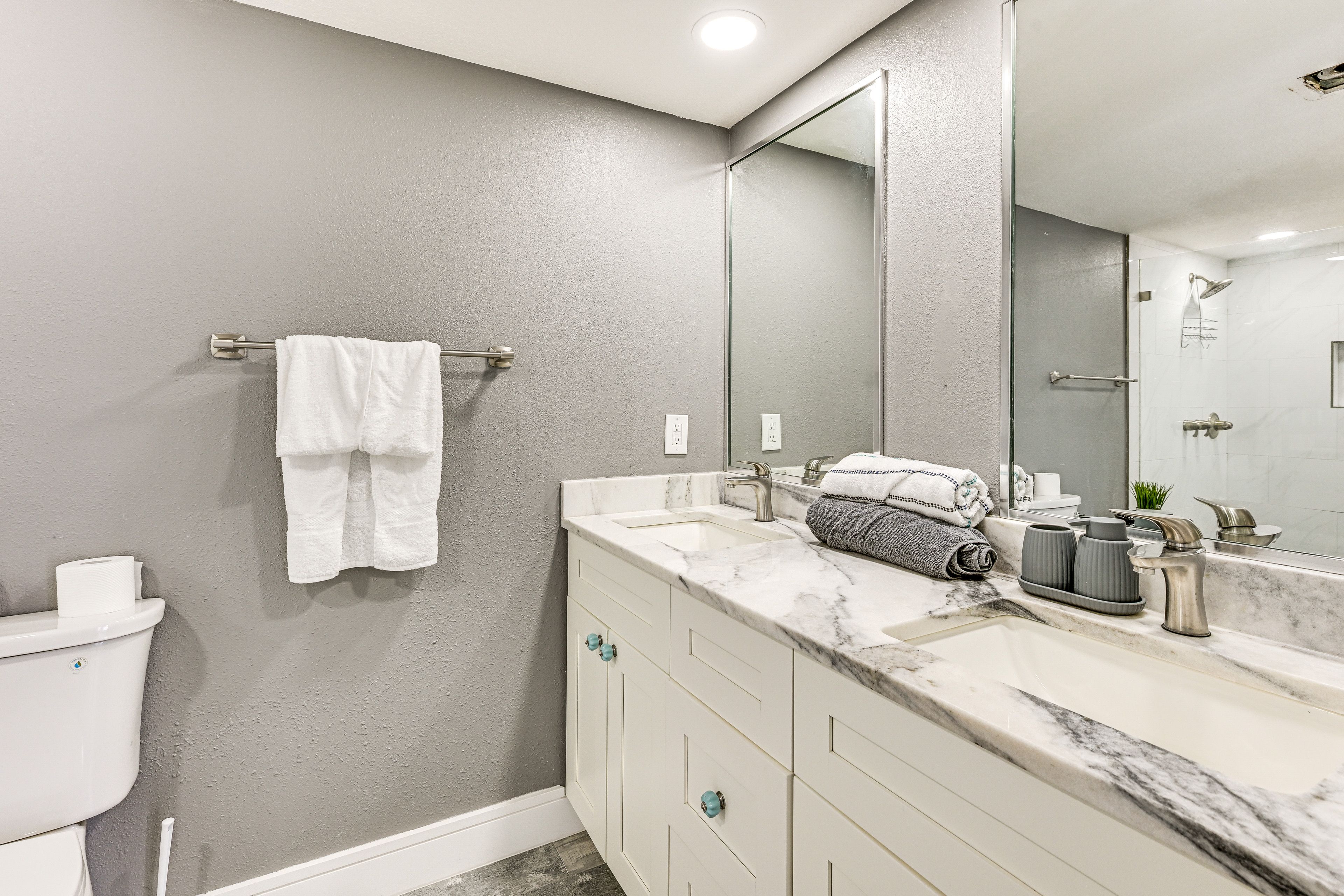 En-Suite Bathroom | Complimentary Toiletries