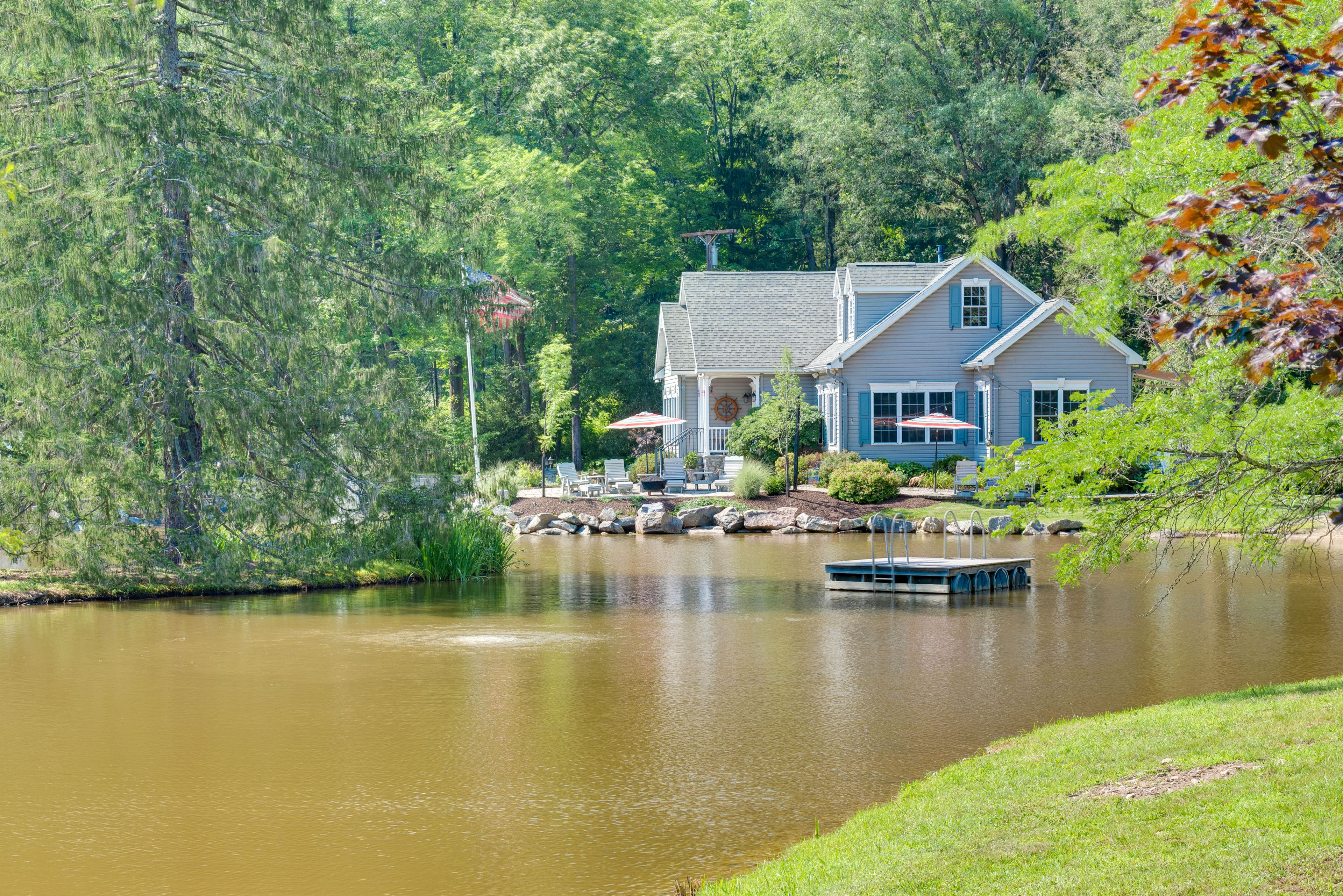 Fox Gap Summer Retreat | Community Amenities
