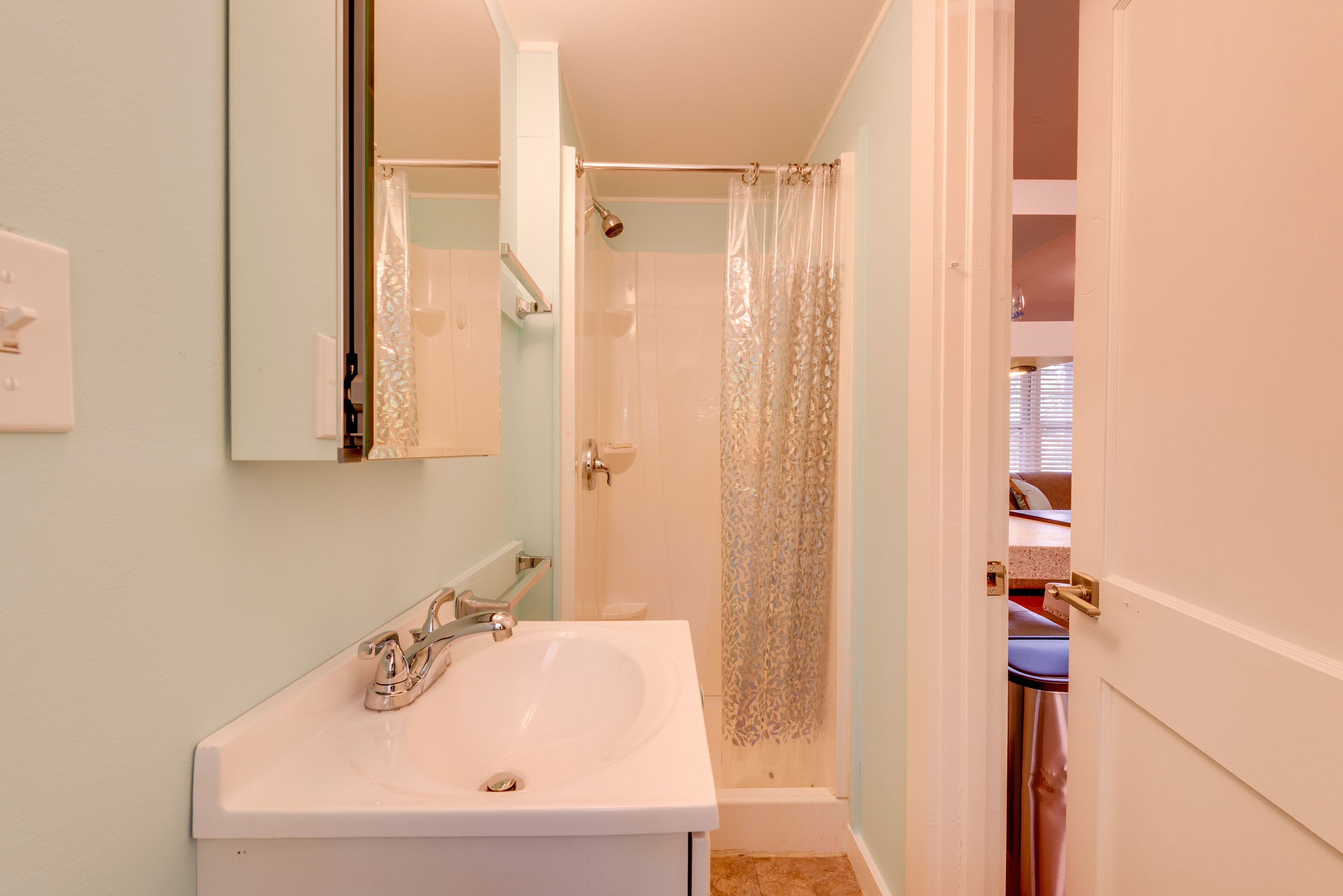 Studio | Full Bathroom | Towels Provided | Complimentary Toiletries