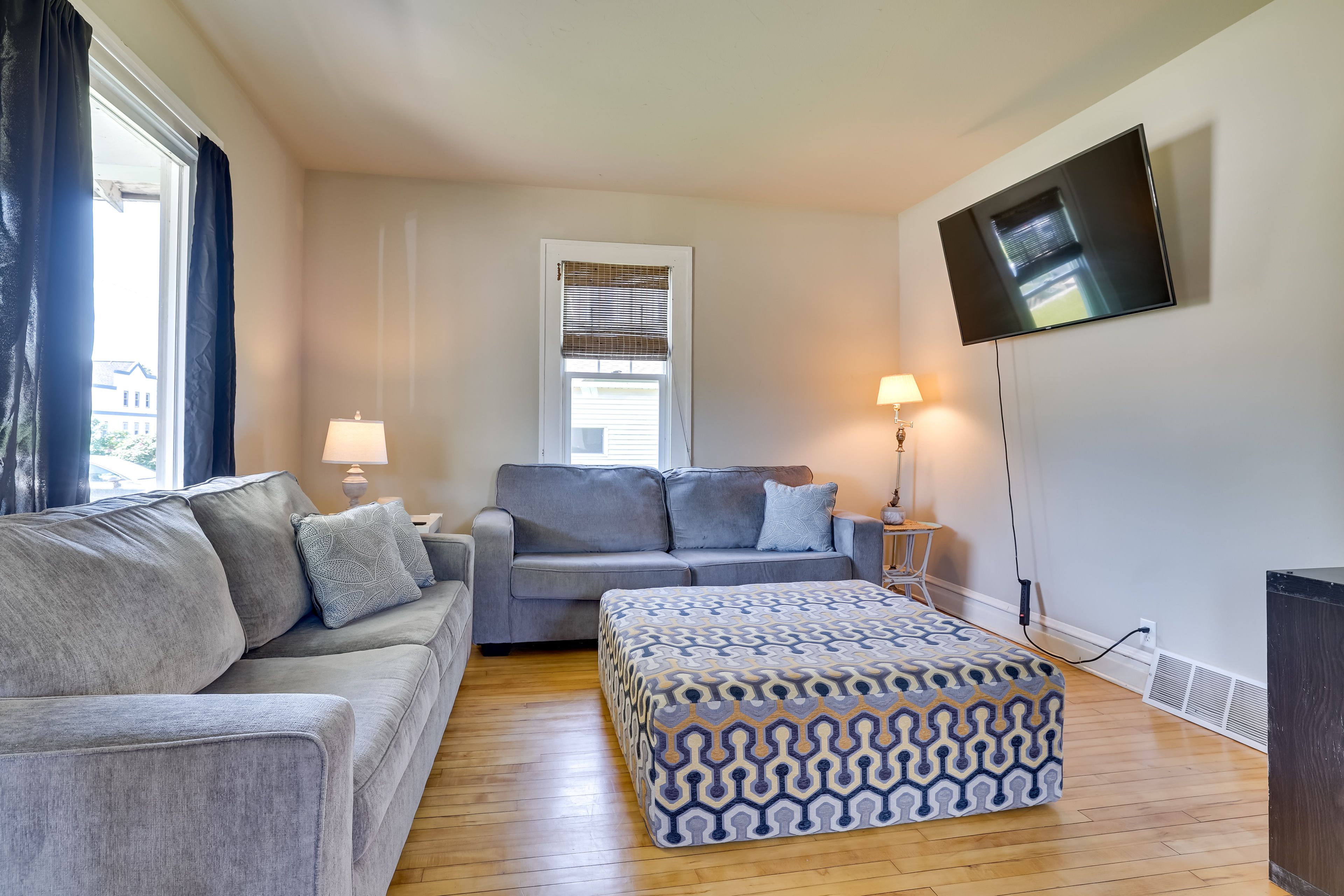 Living Room | Smart TV | 1st Floor