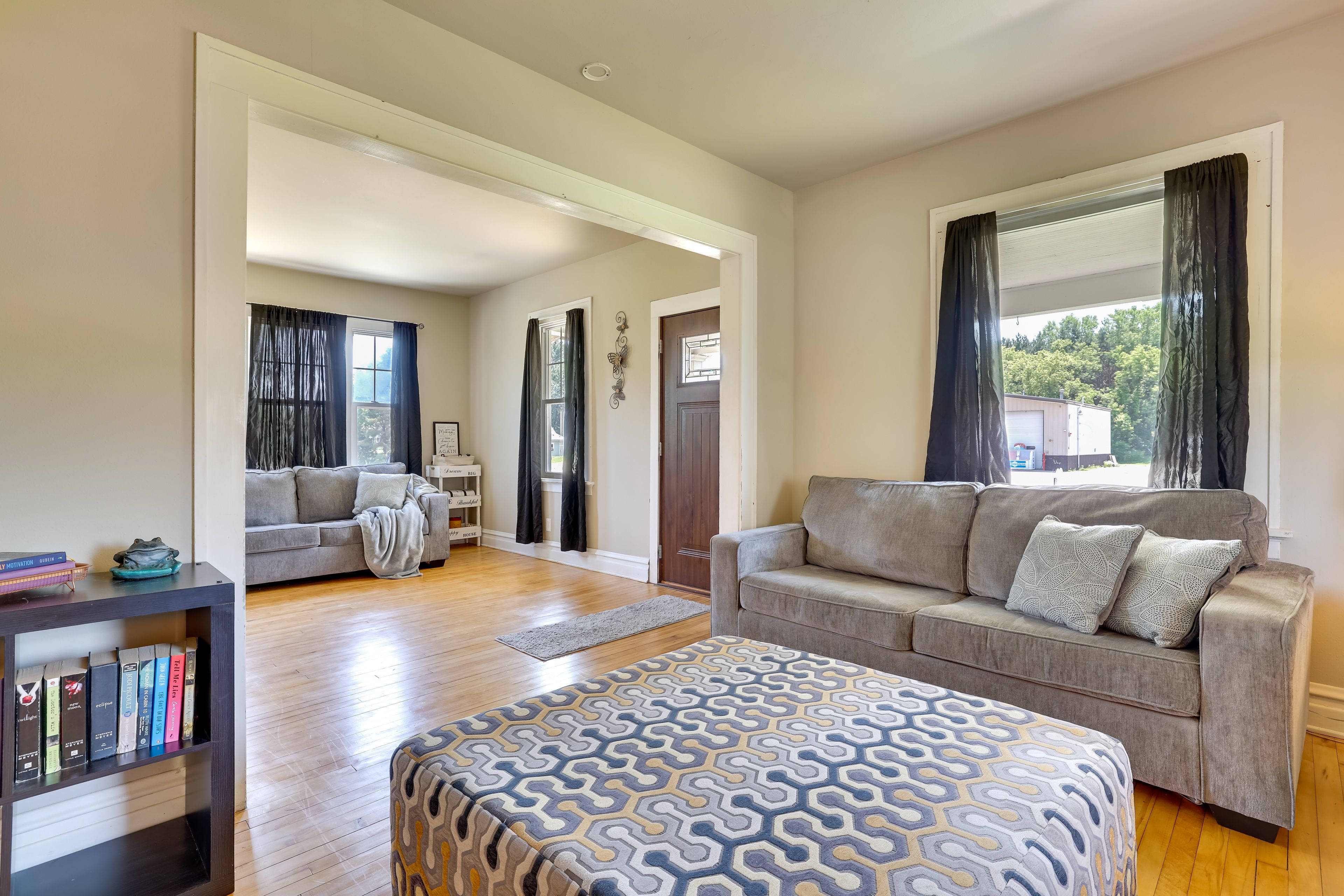 Living Room | 2 Queen Sleeper Sofas | Free WiFi | Central A/C & Heat