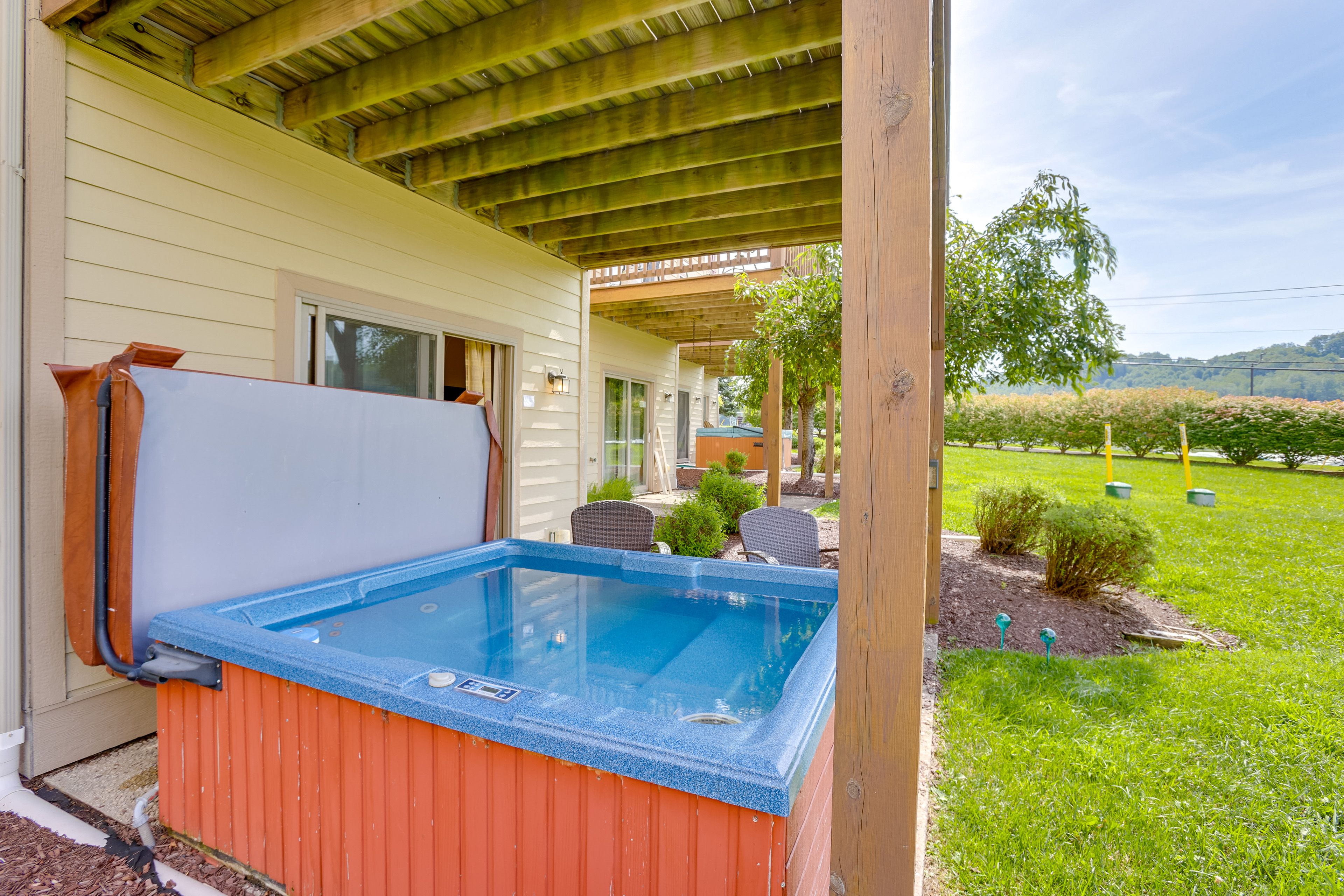Covered Patio | Hot Tub | Picnic Table | Grill | Mountain Views