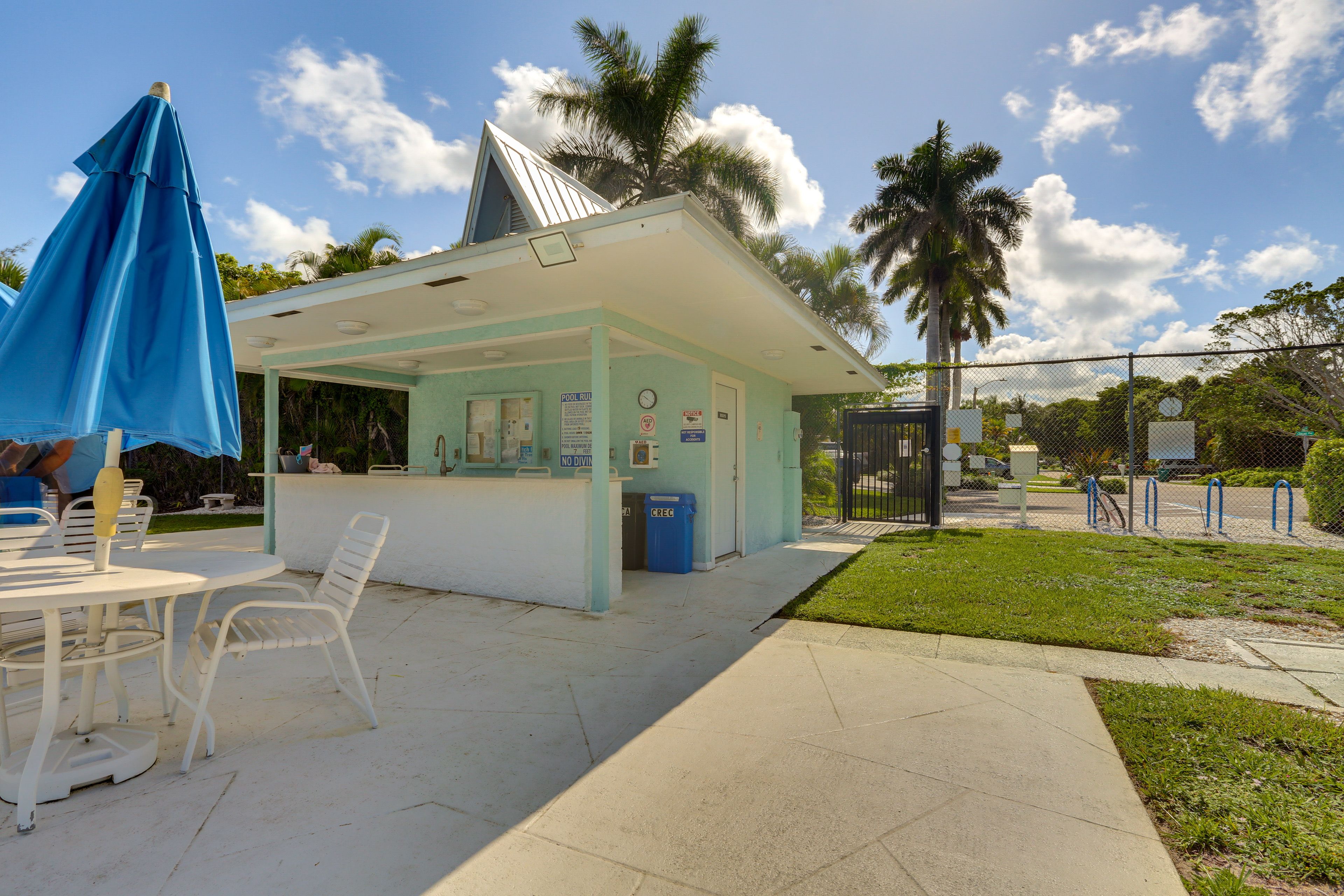 Neighborhood Amenities