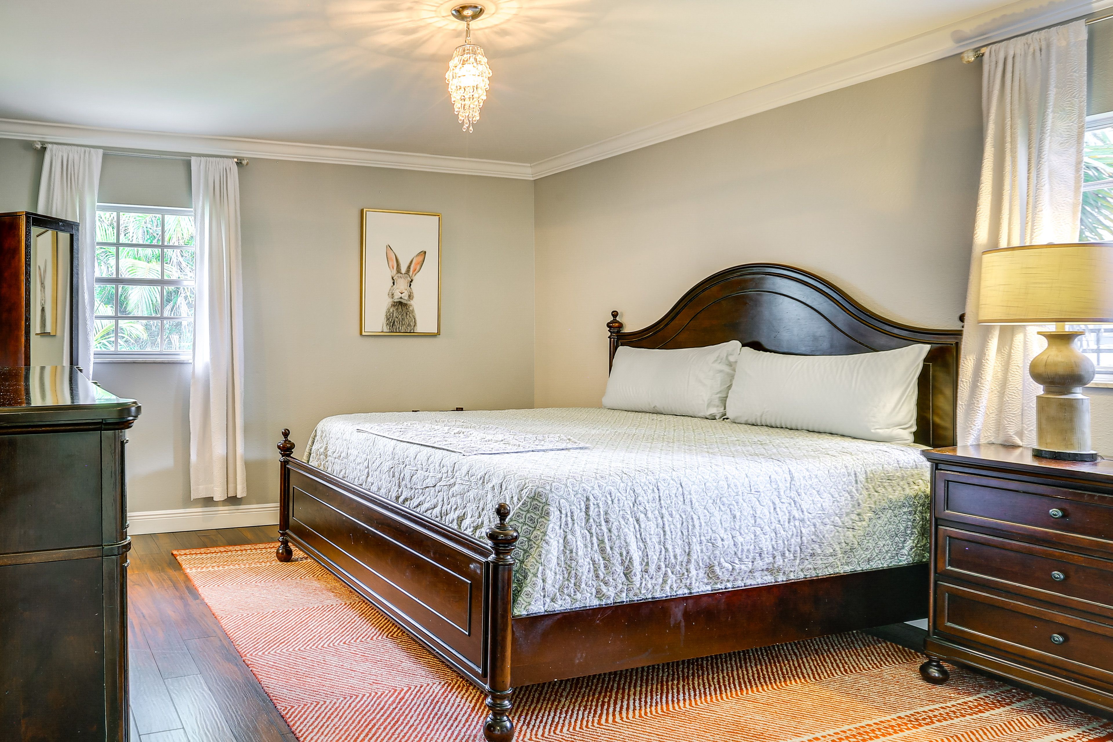 Bedroom 1 | King Bed