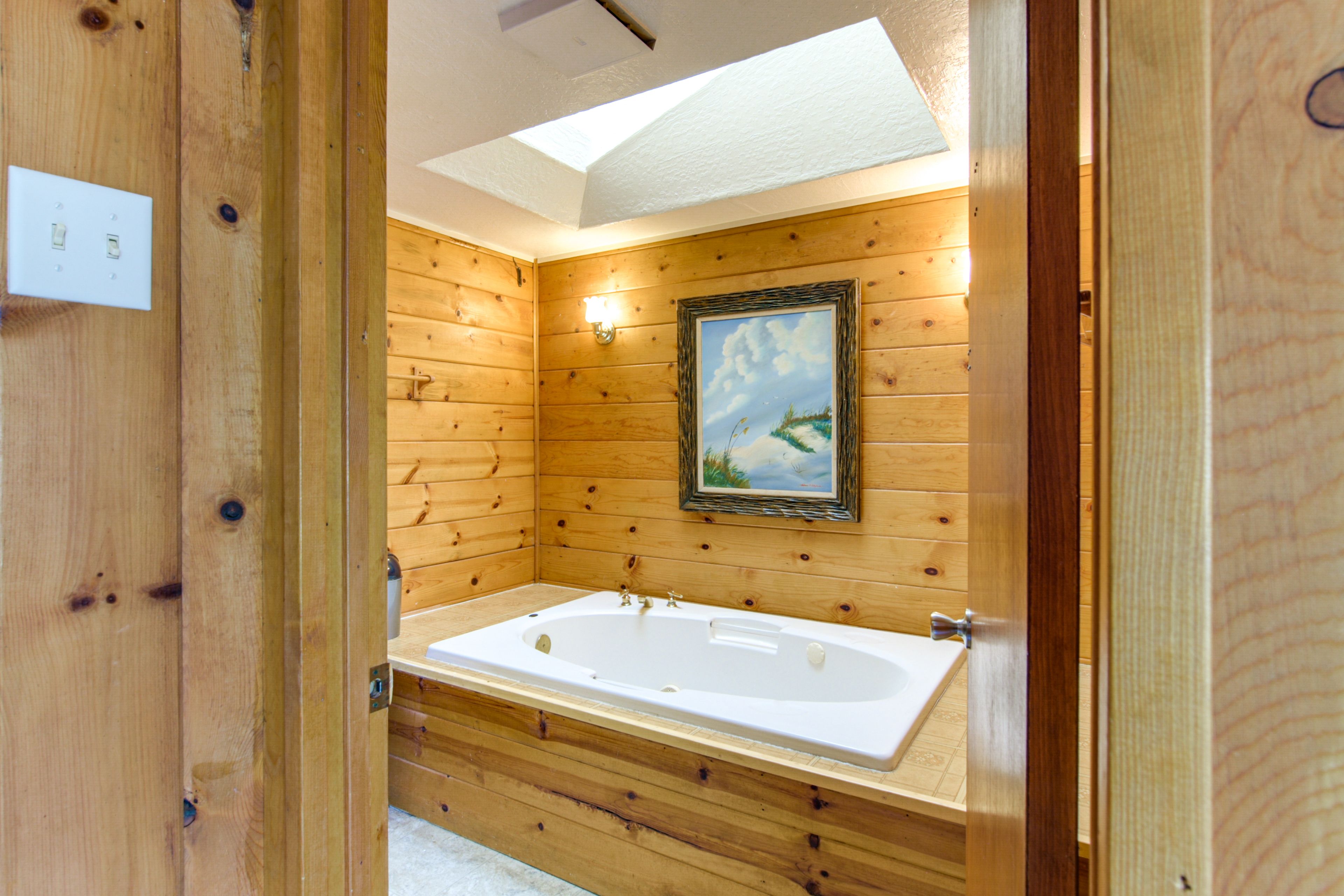 Full Bathroom | 1st Floor