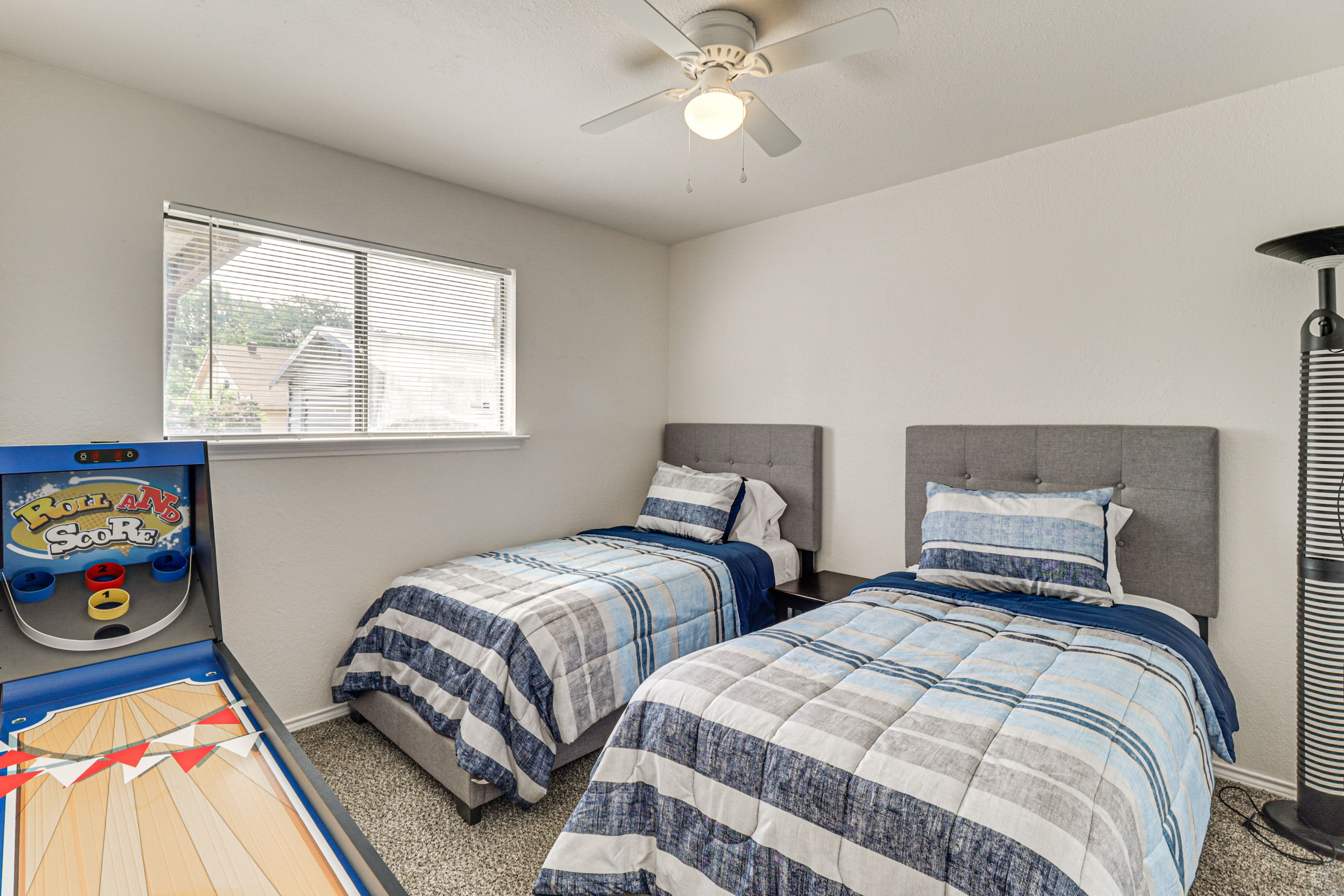 Bedroom 3 | 2 Twin Beds