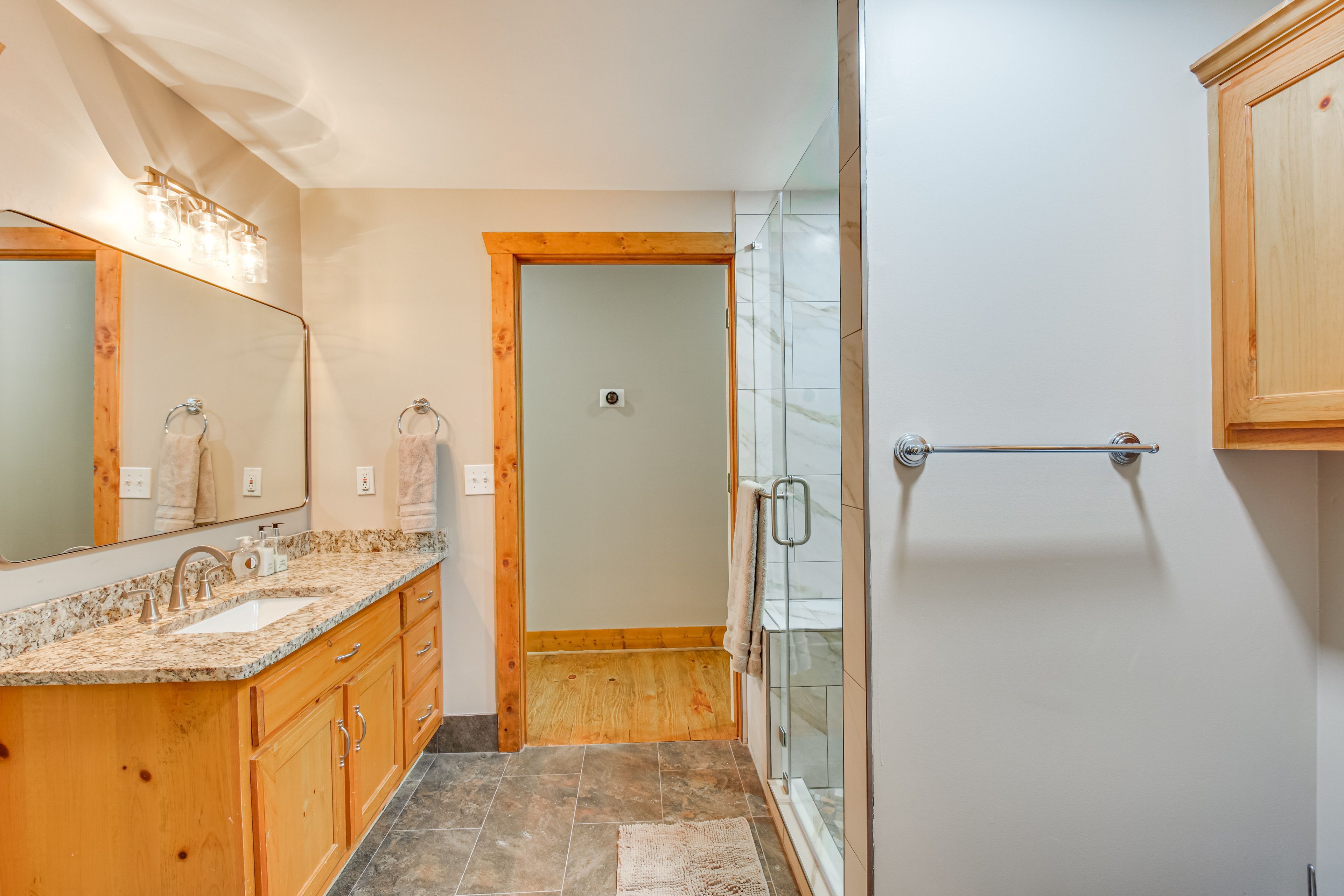 En-Suite Bathroom | 1st Floor | Towels Provided