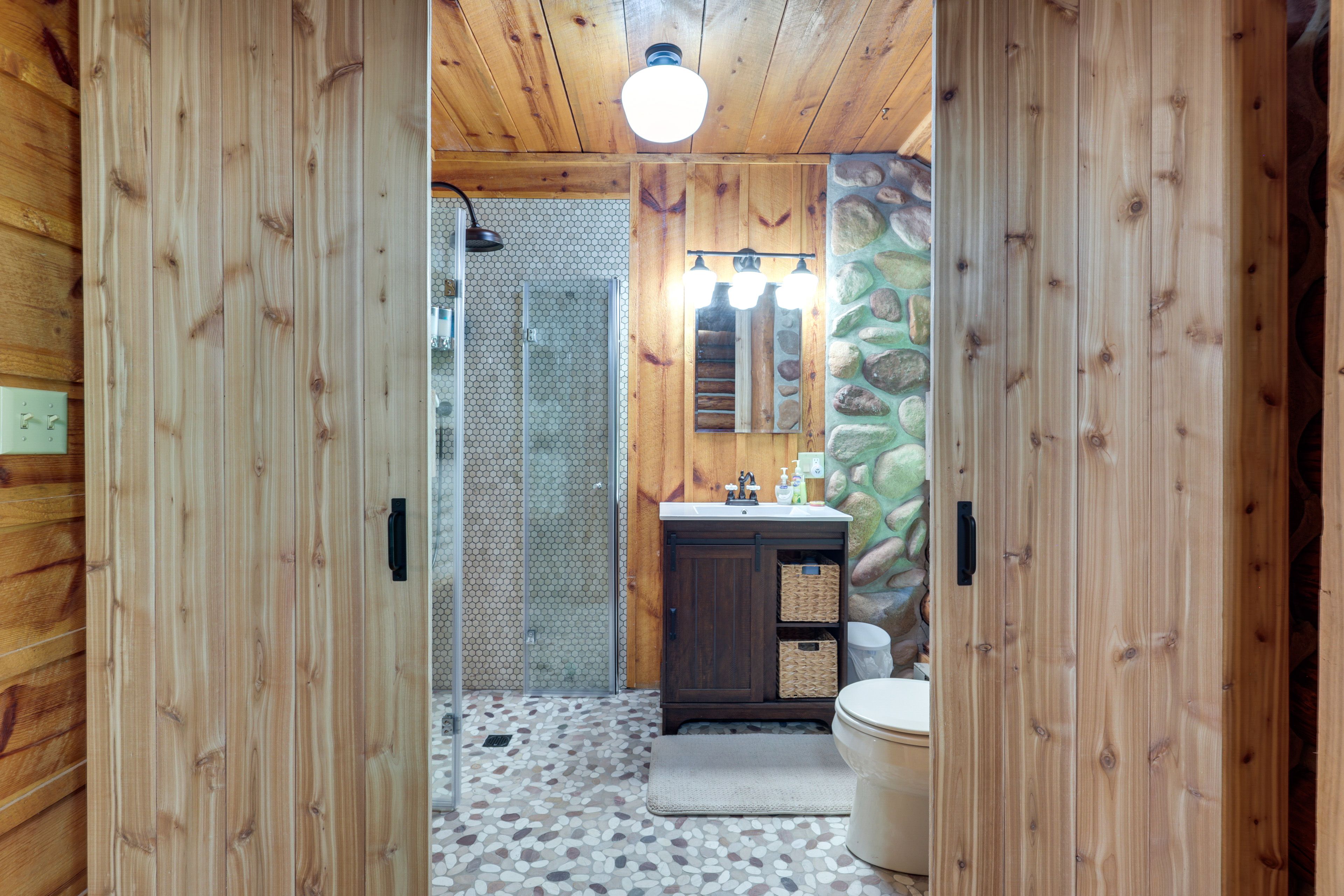 Full Bath | Towels