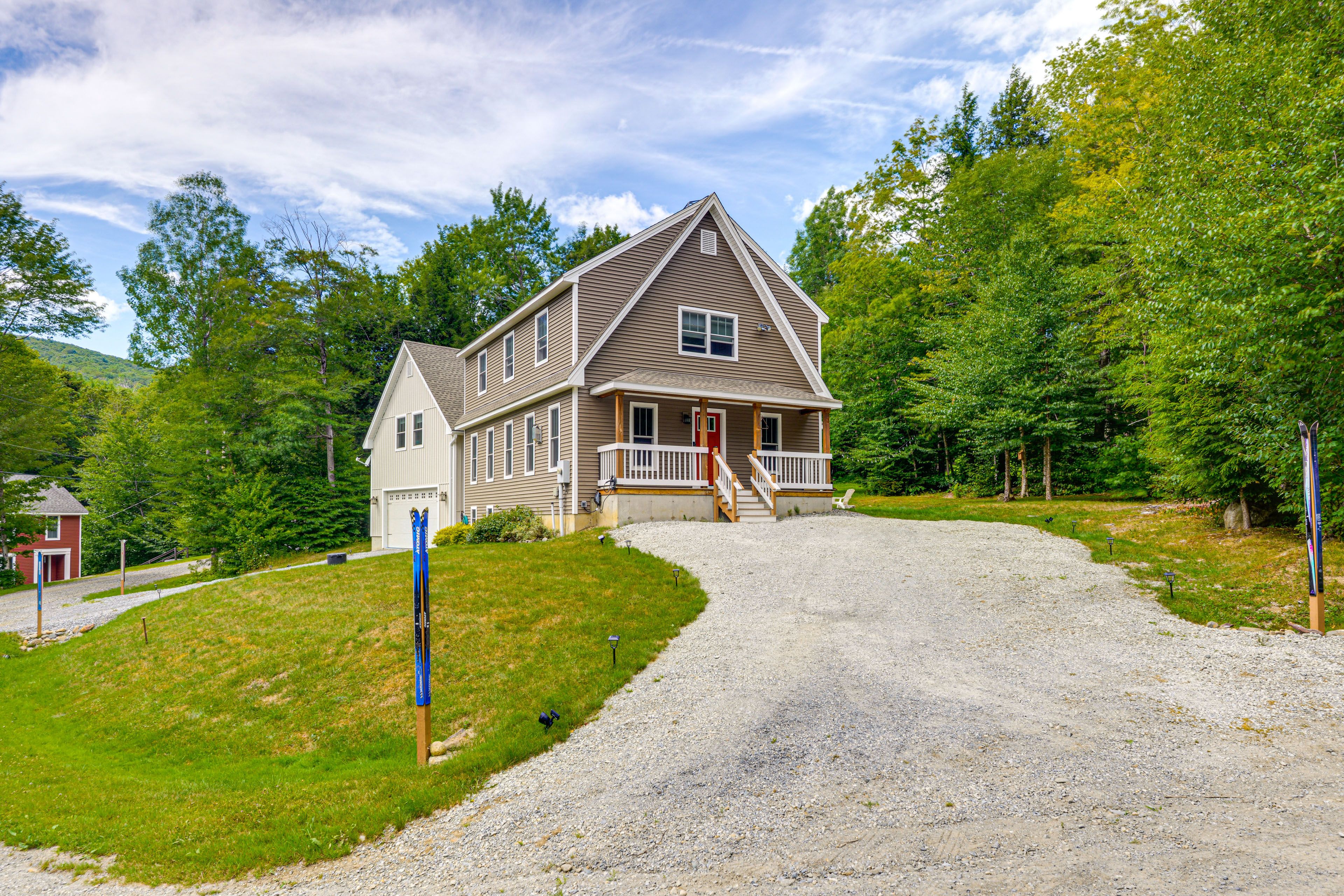 Parking | Gravel Driveway (4 Vehicles) | Front of Garage (4 Vehicles)
