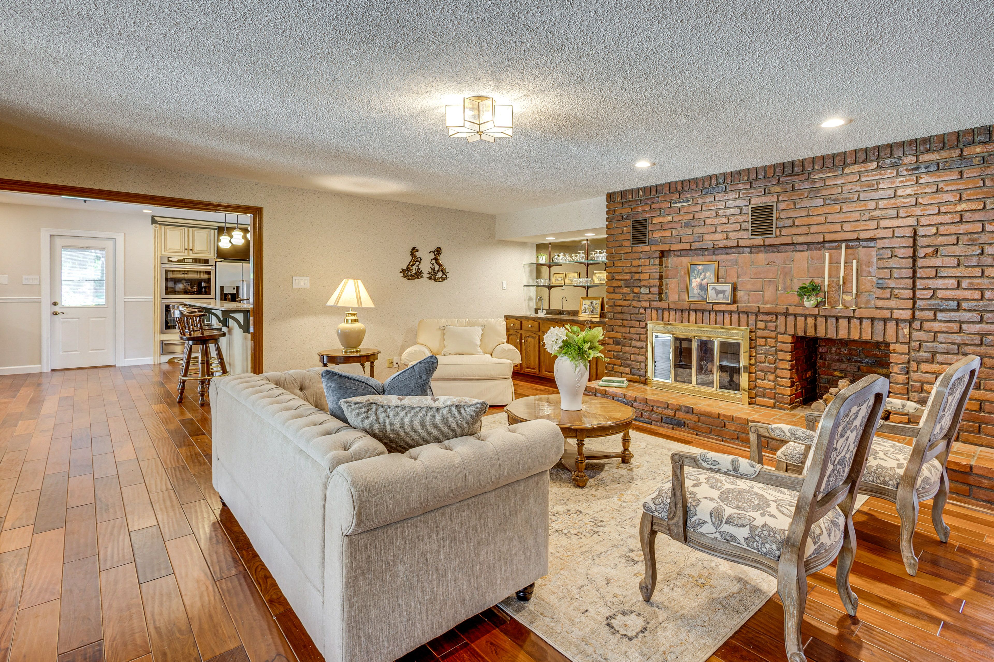 Living Room | Main Level