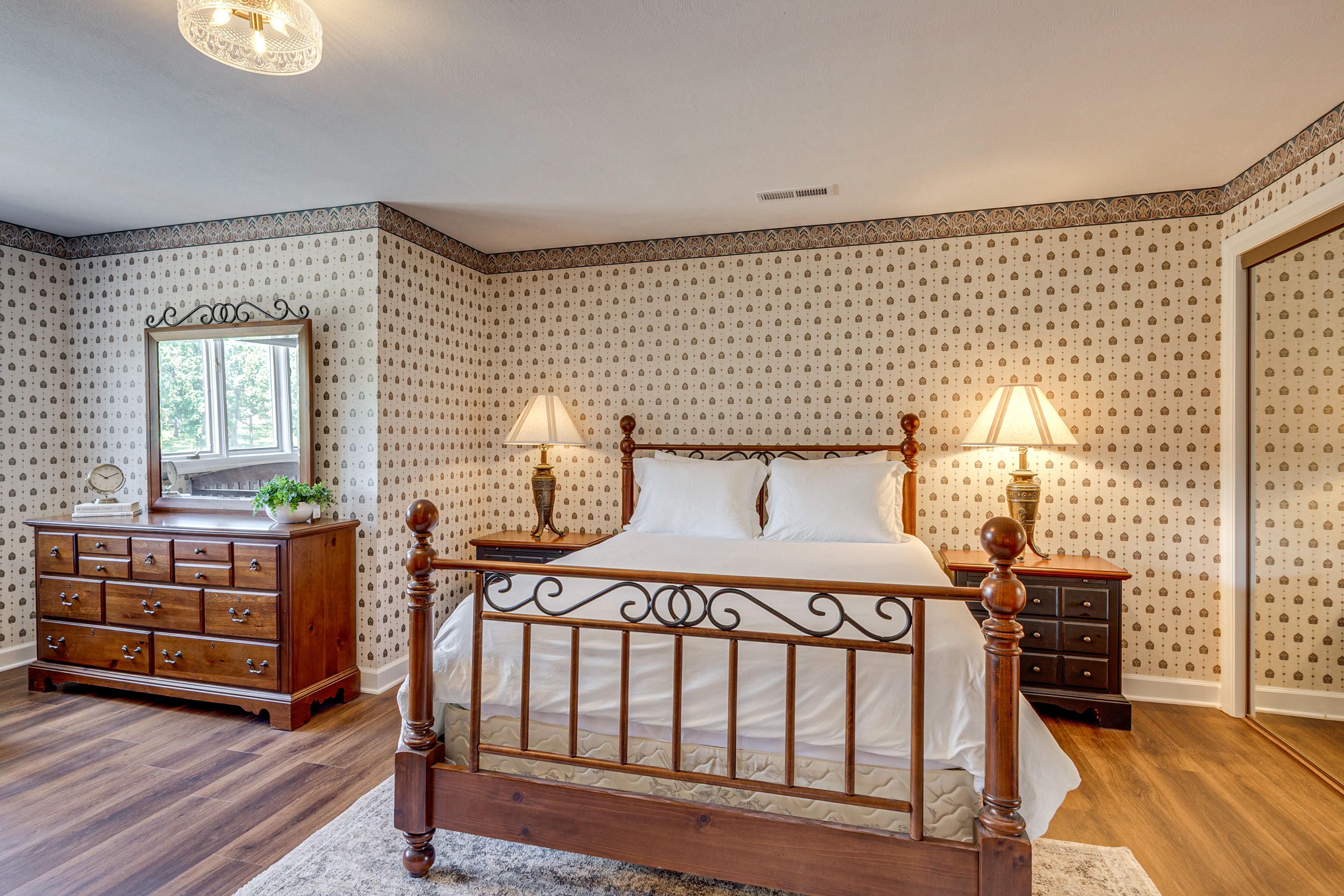 Bedroom 4 | Queen Bed | Upper Level