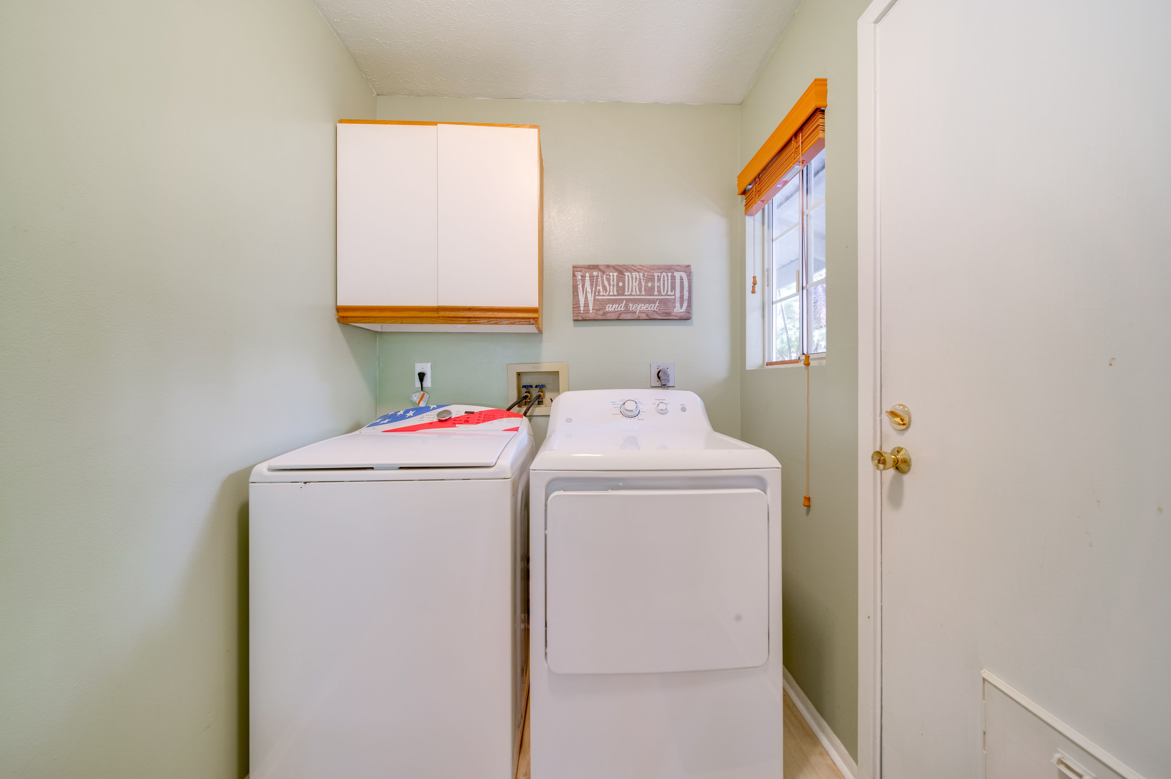 Laundry Area | Washer & Dryer