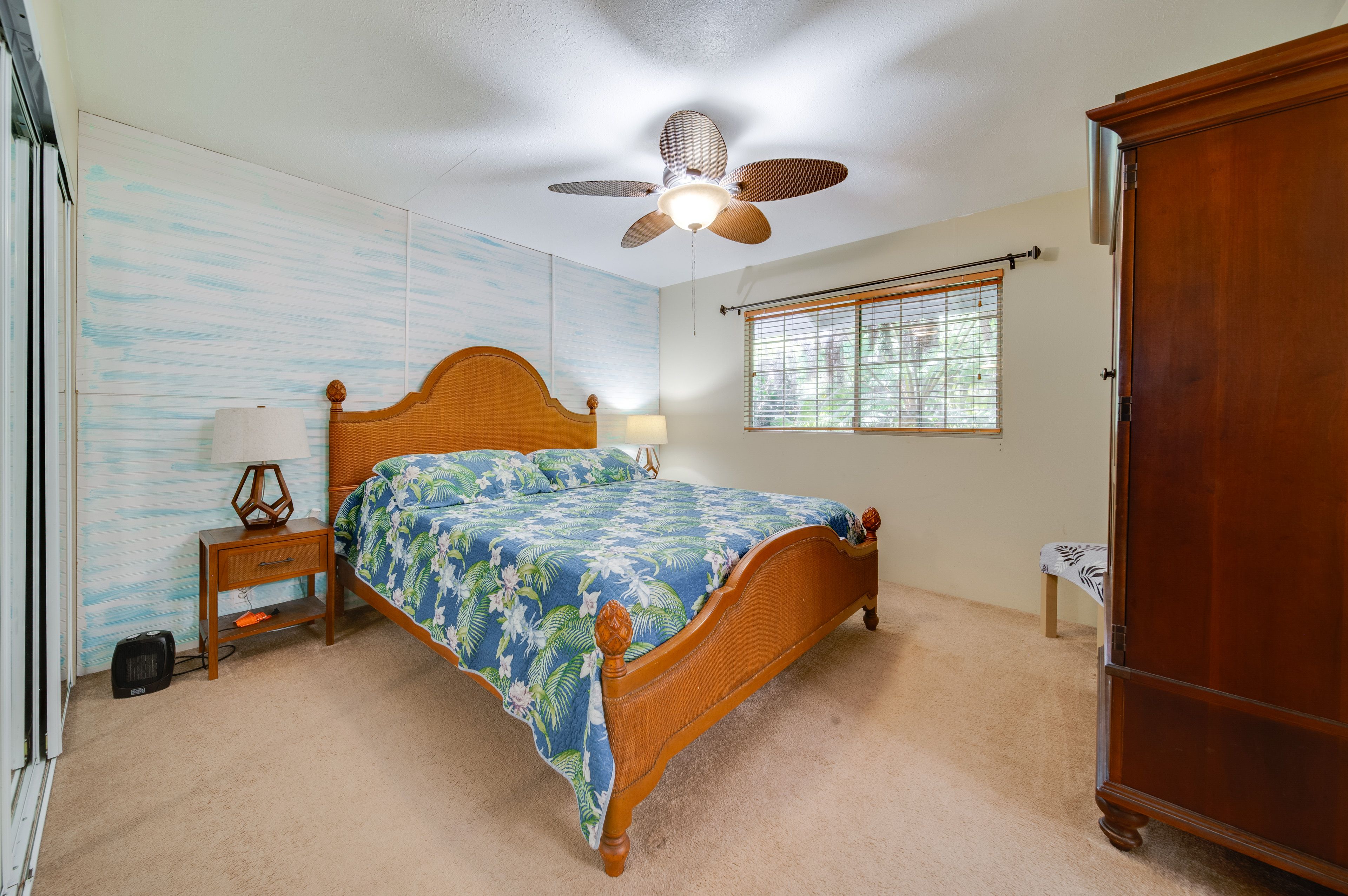 Bedroom 1 | King Bed | Linens Provided