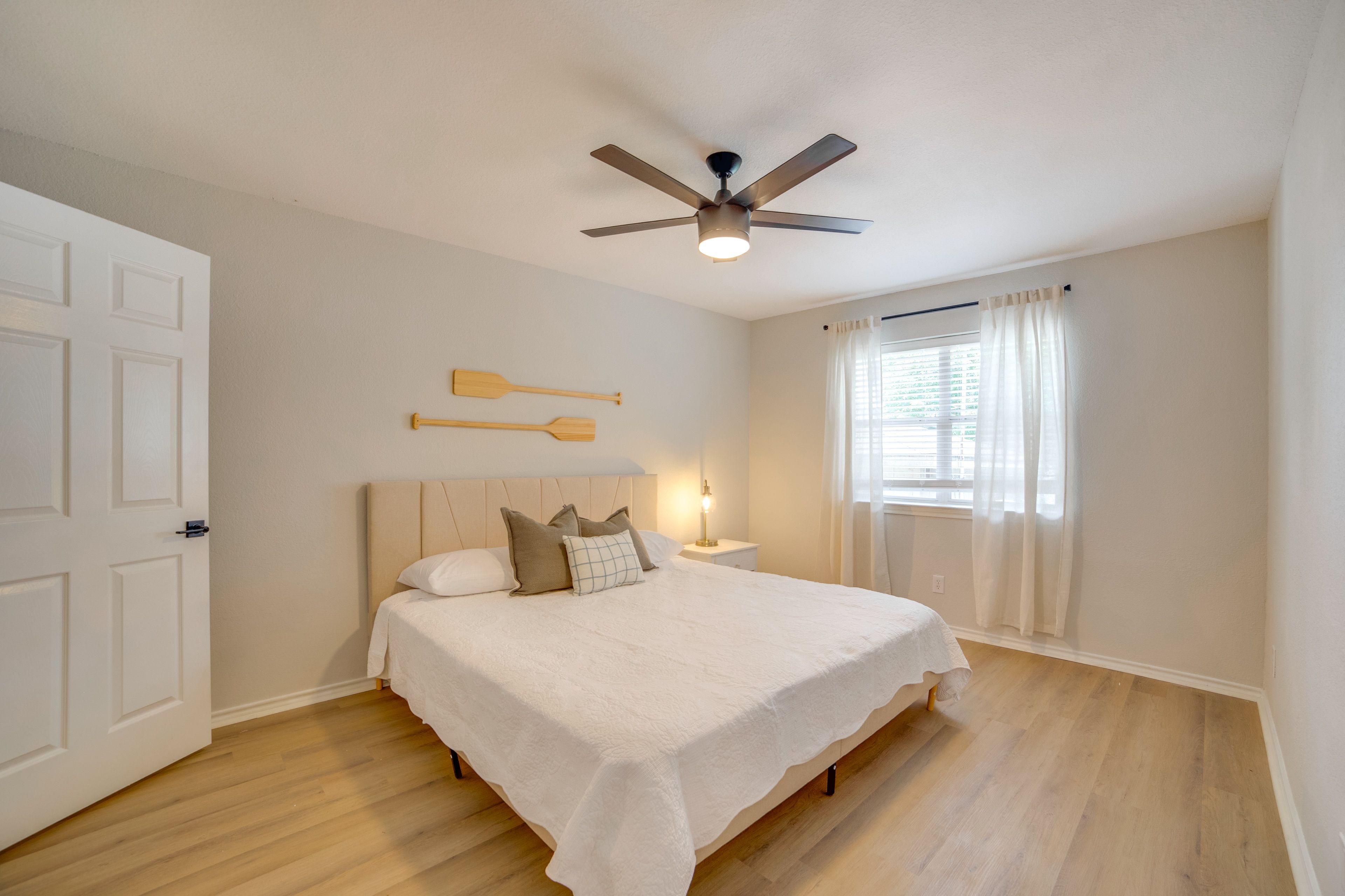 Bedroom 1 | King Bed | Linens Provided