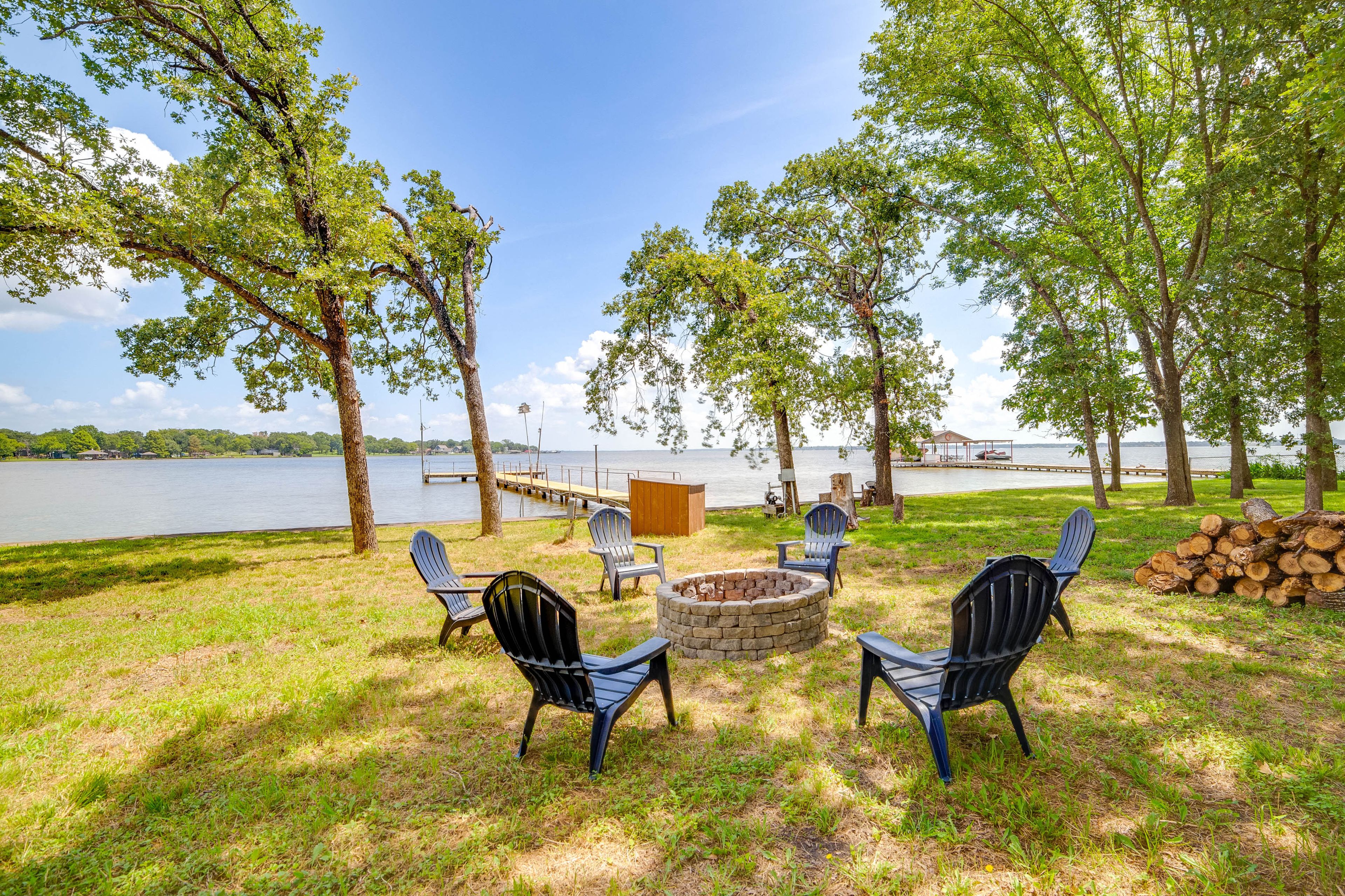 Backyard | Grill | Fire Pit | Dock Access