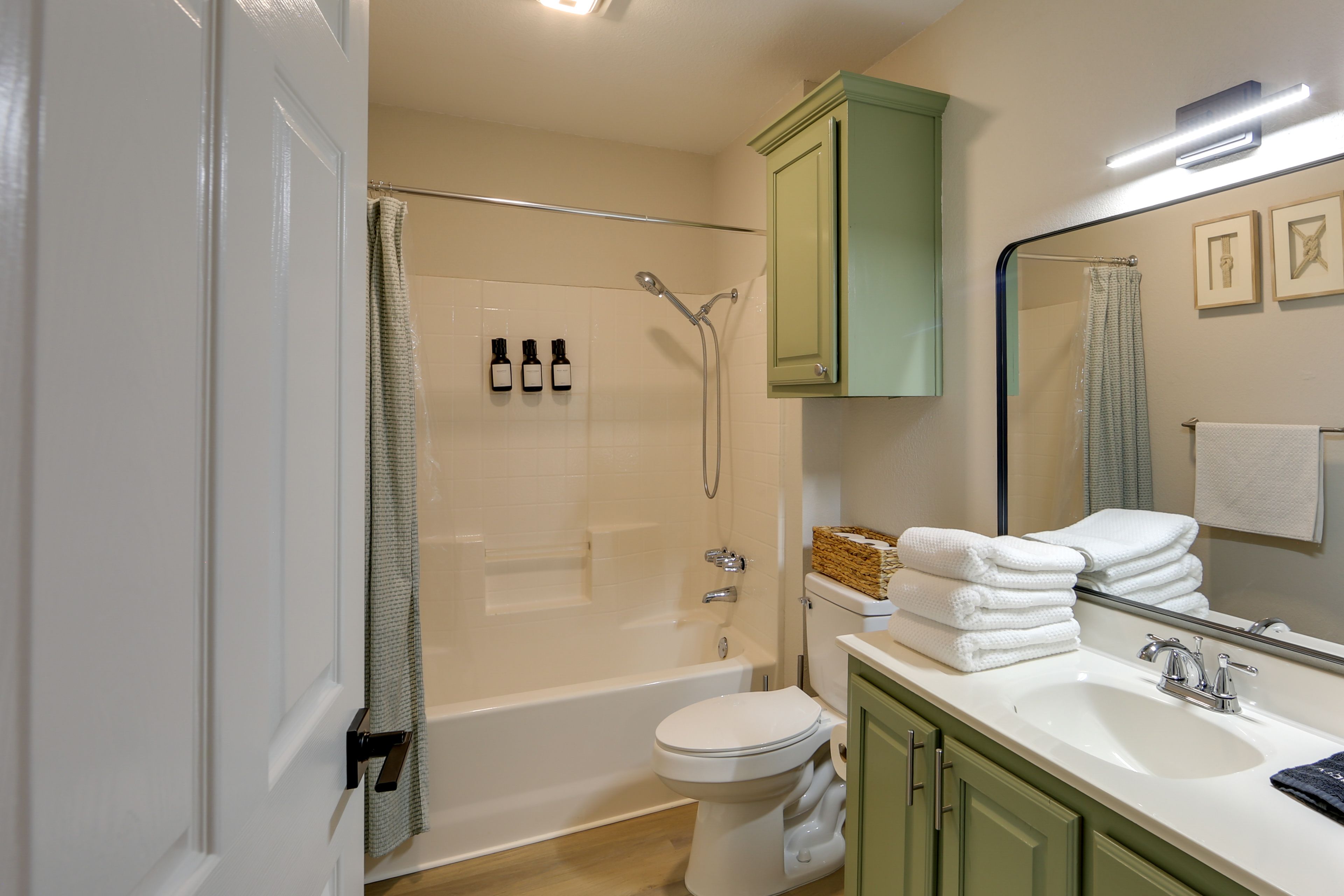 Full Bath
