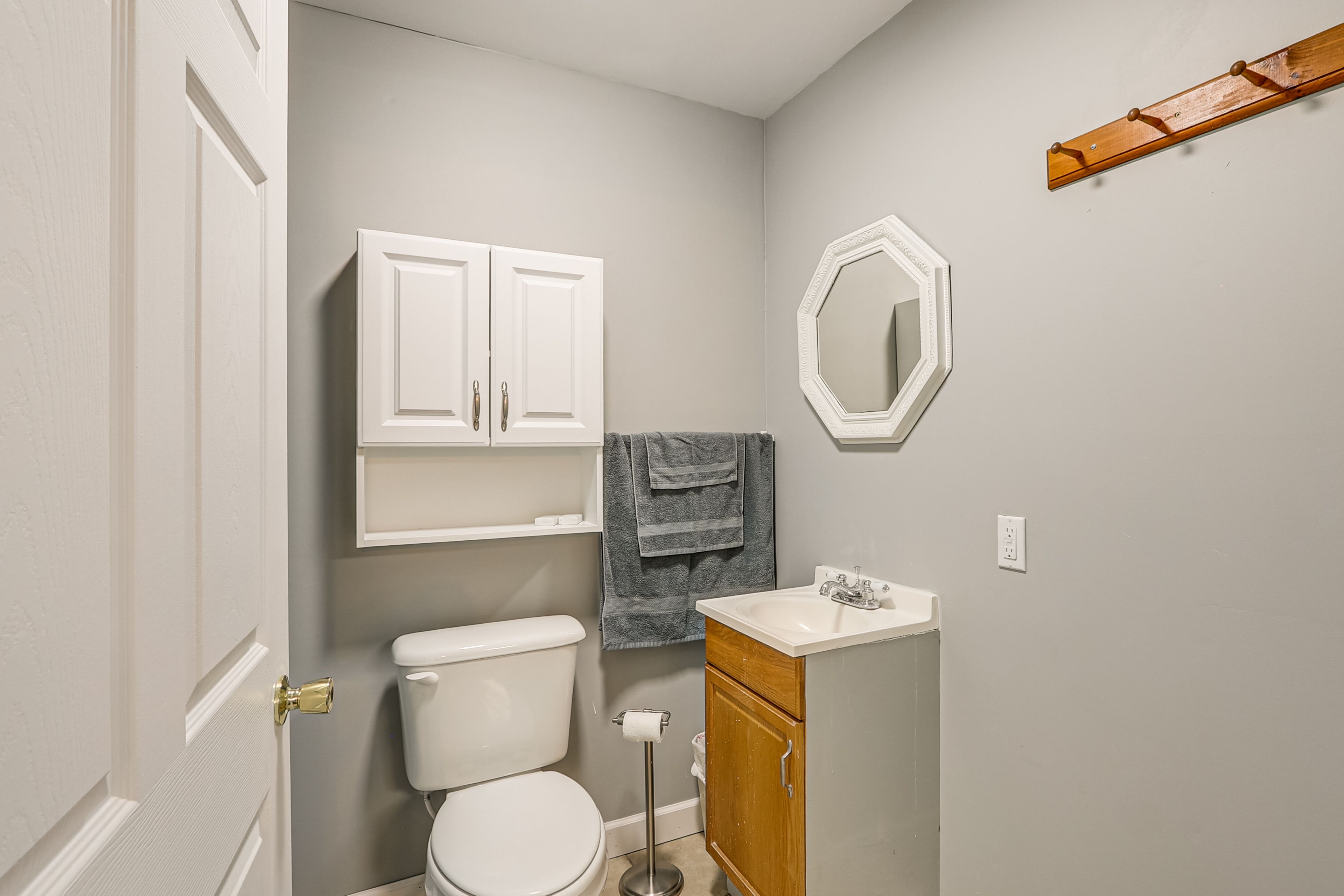 Bathroom | Shower | Towels Provided