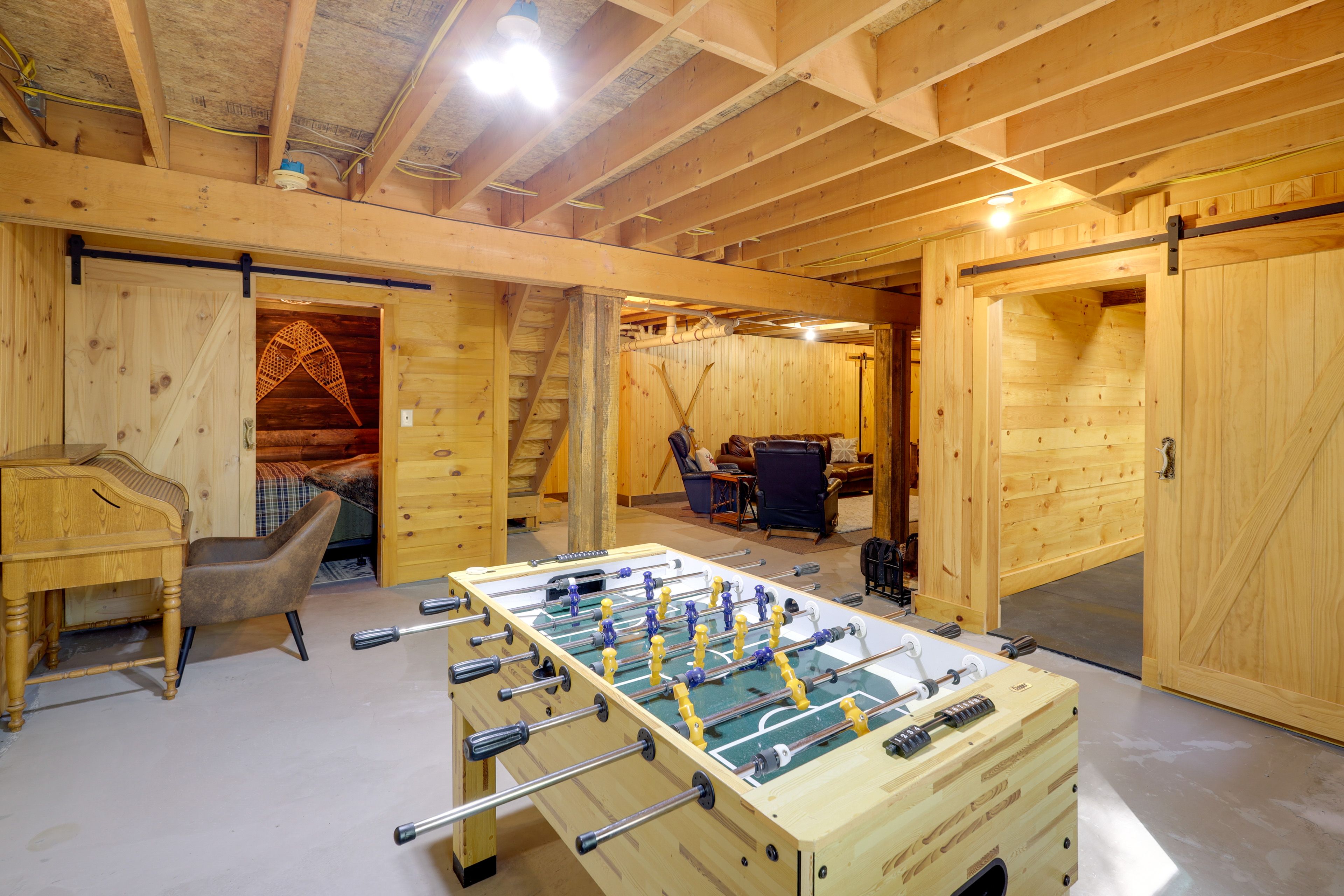 Game Room | 2-Level House | In-Unit Laundry