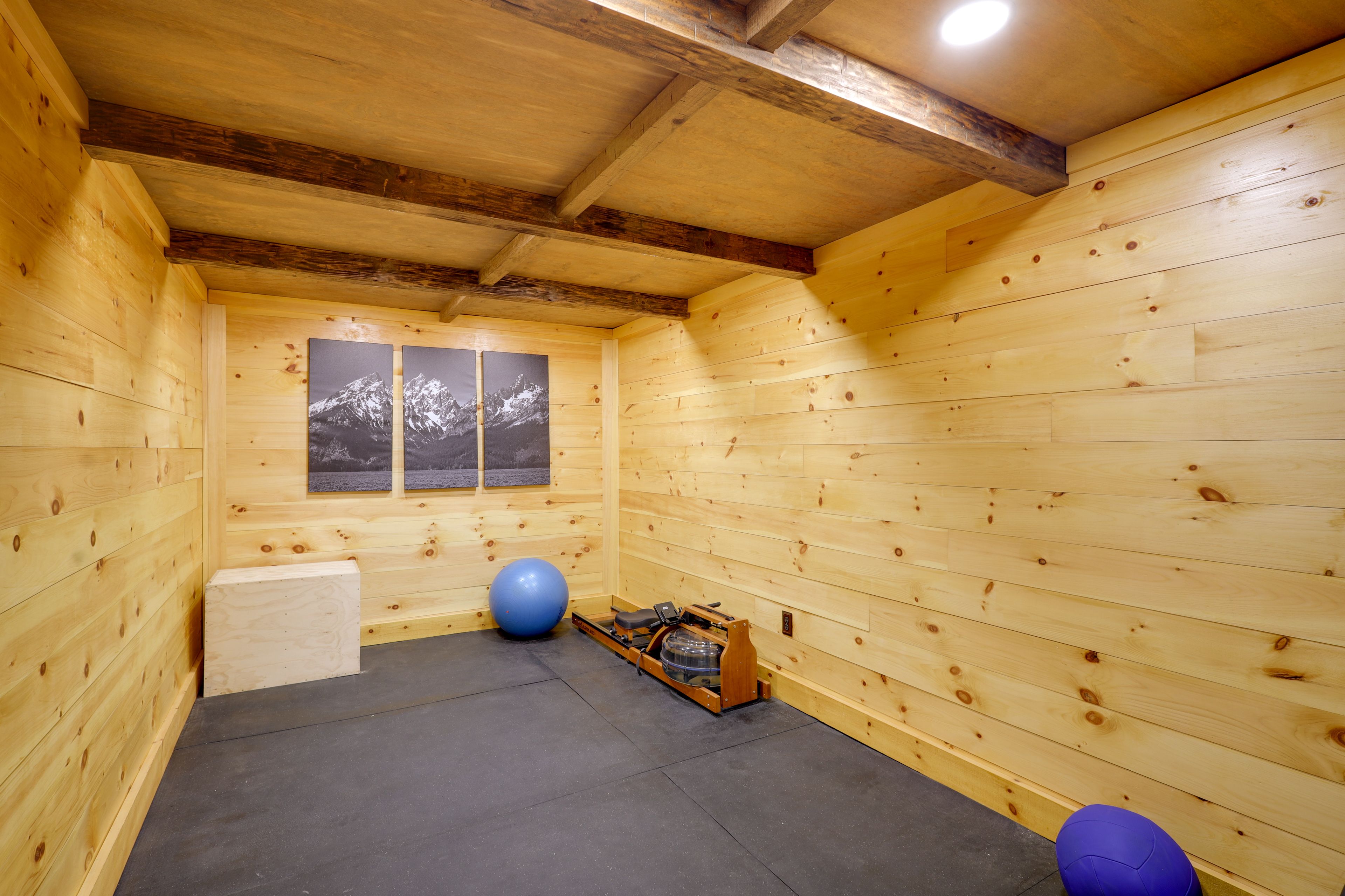 Home Gym | Lower Level | Rowing Machine