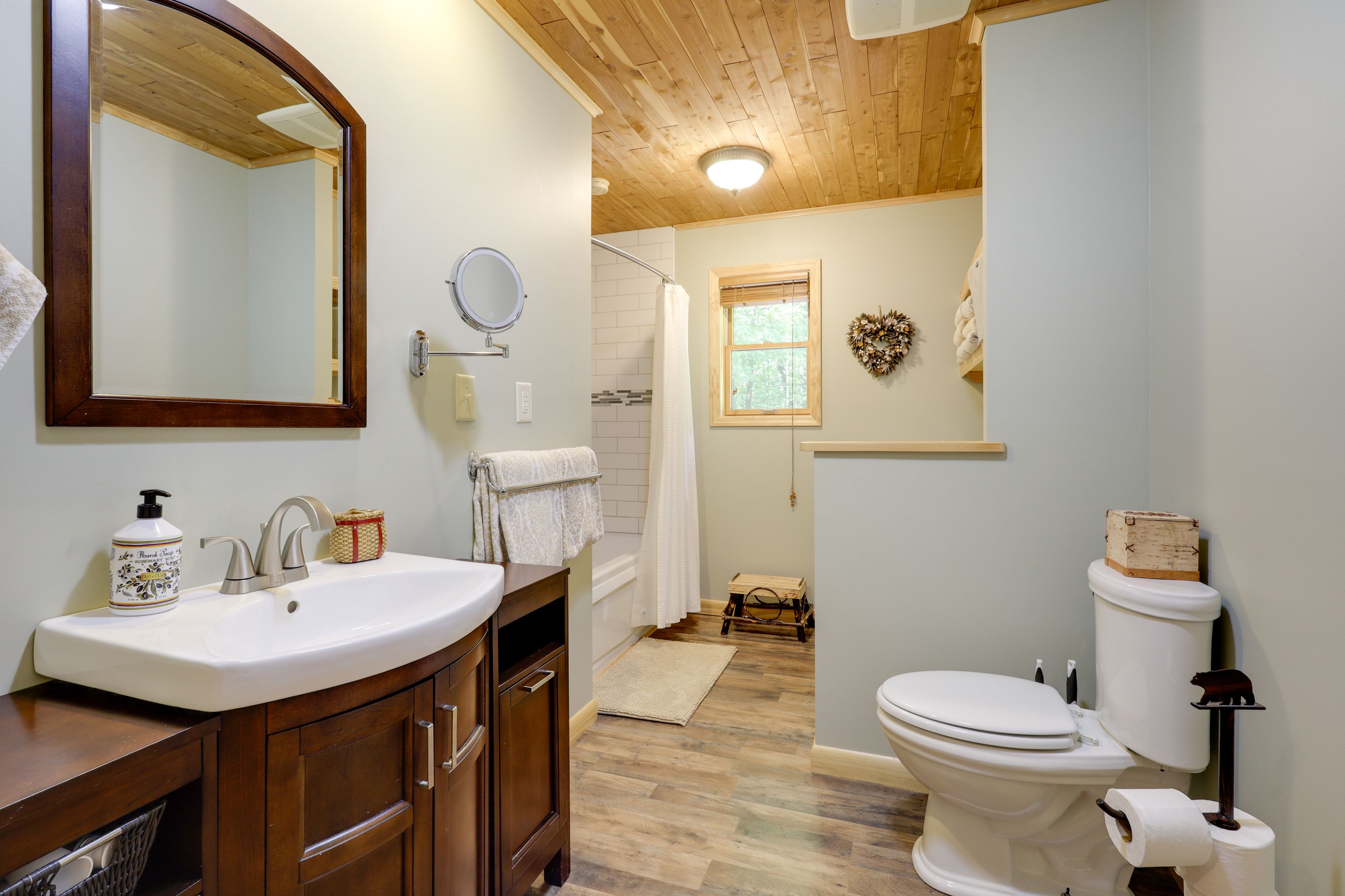 Bathroom | Main Level | Towels Provided | Complimentary Toiletries