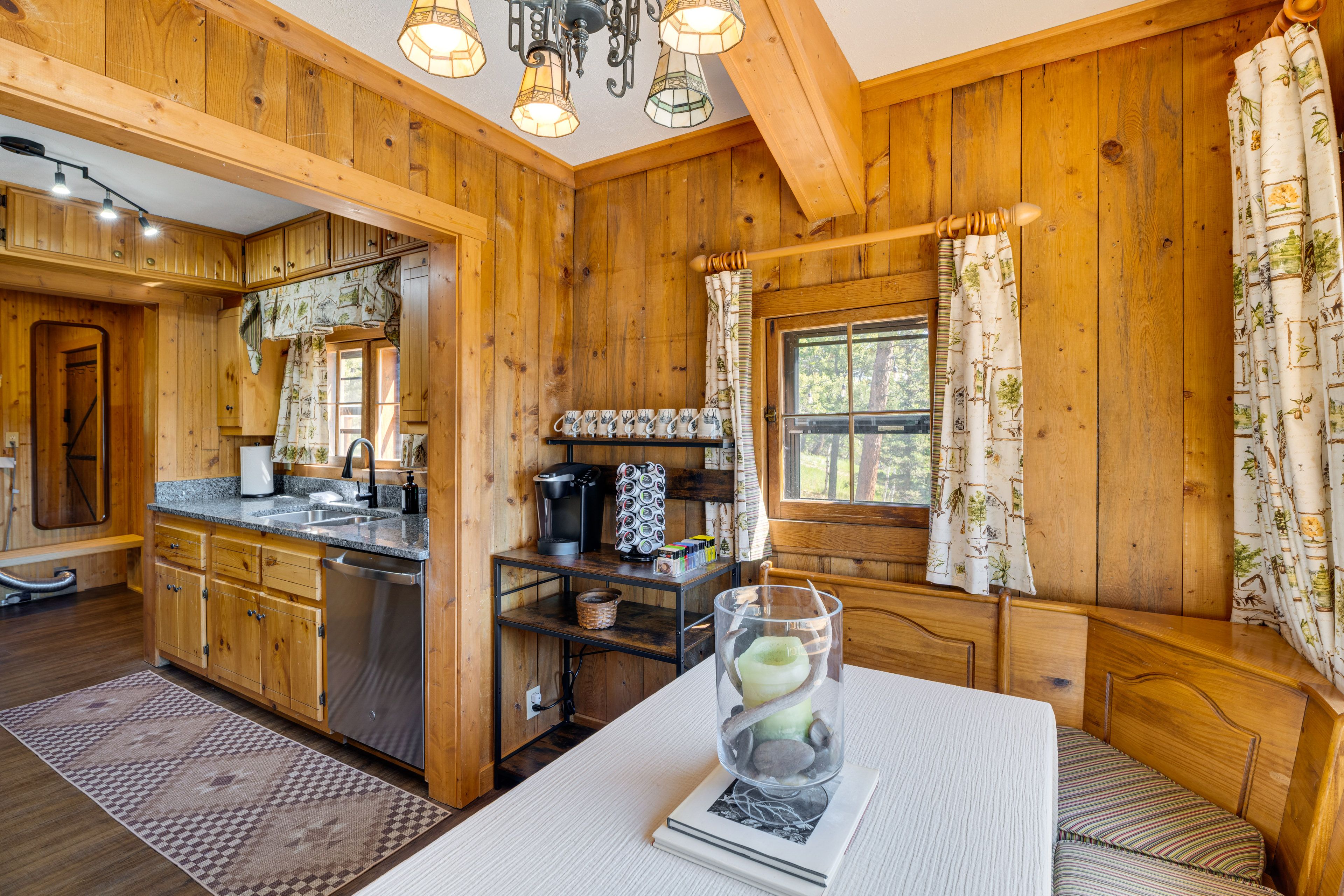 Dining Area | Dishware & Flatware