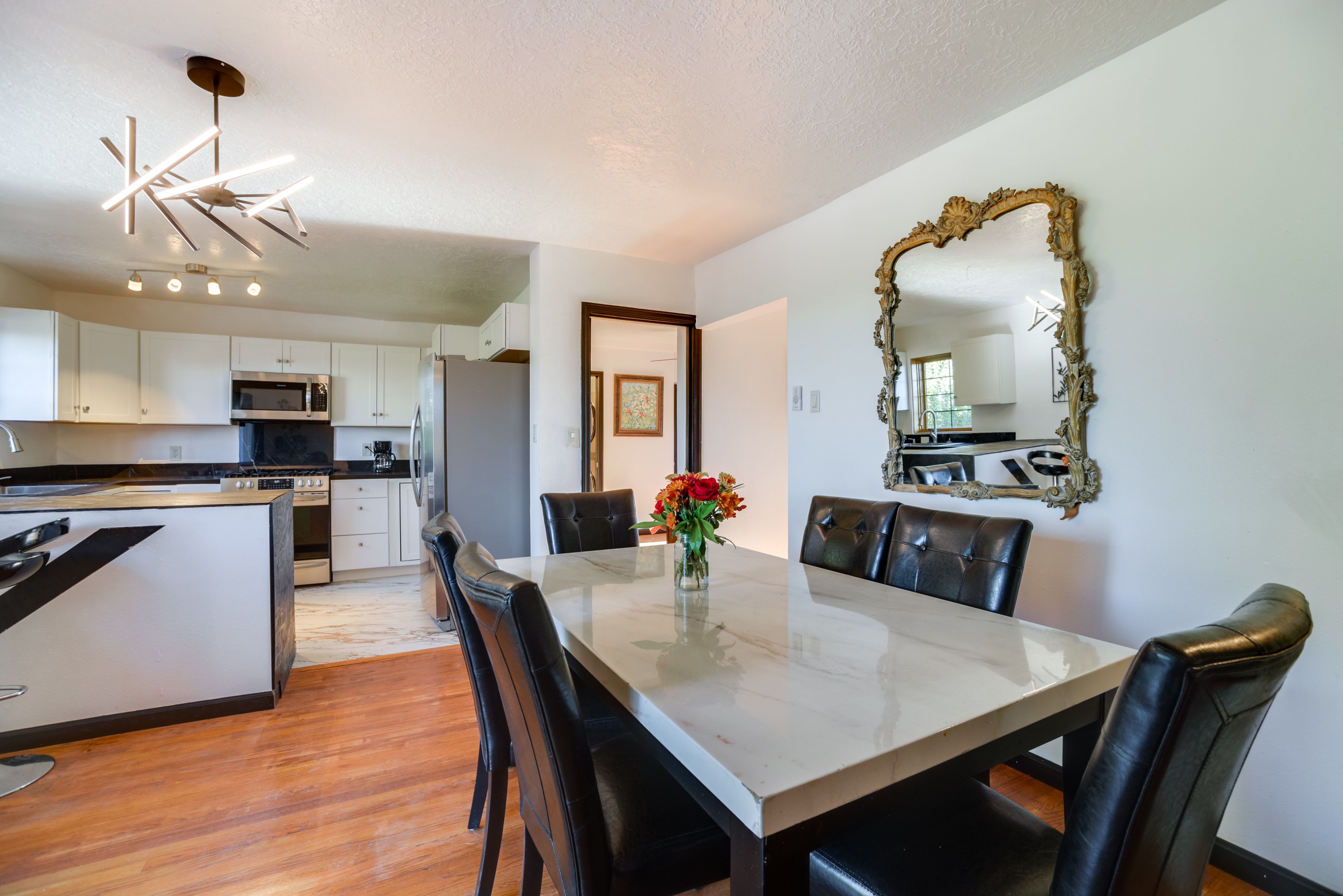 Dining Table | Breakfast Bar | Dishware/Flatware