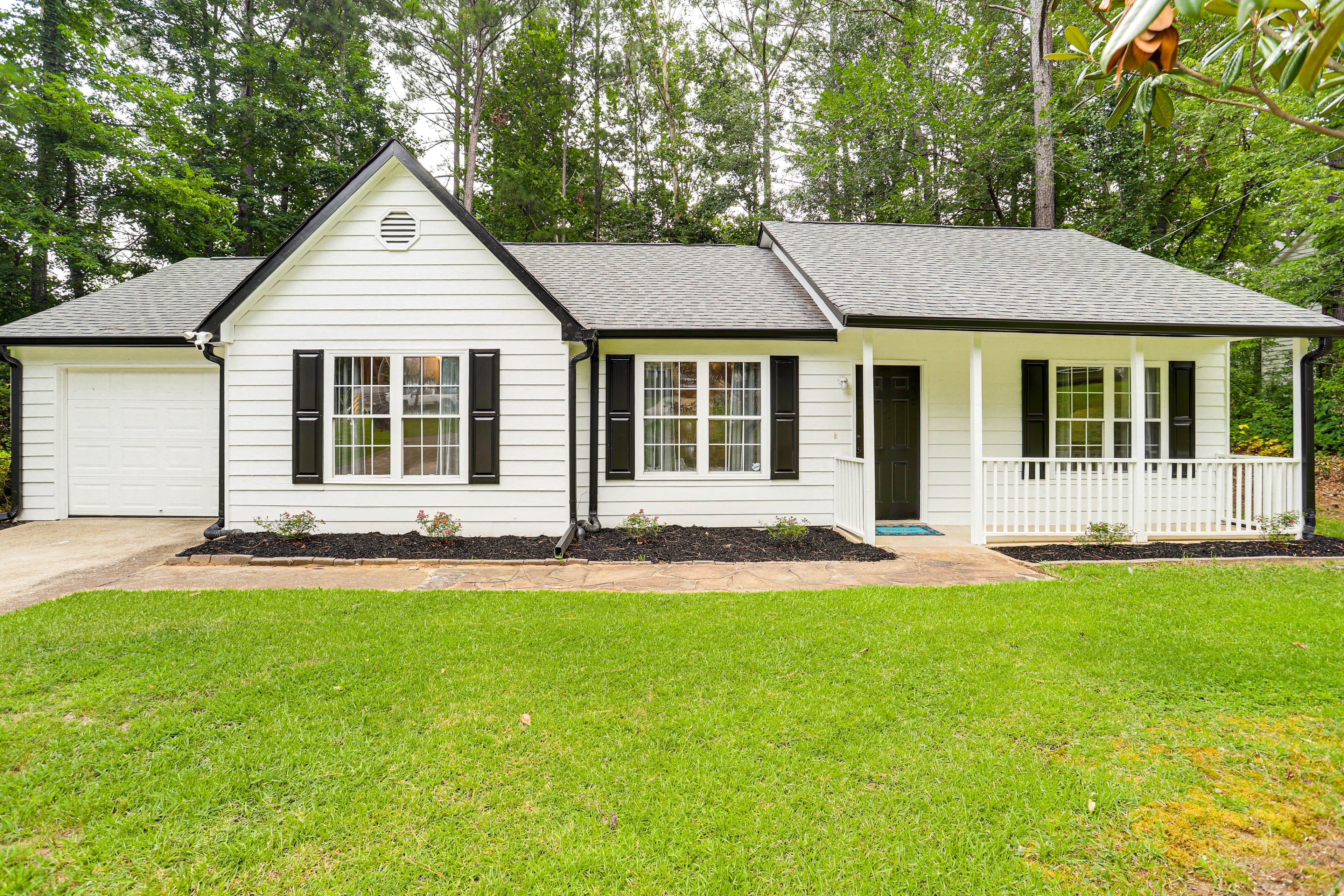 Woodstock Vacation Rental | 4BR | 2BA | 1,430 Sq Ft | Step-Free Entry
