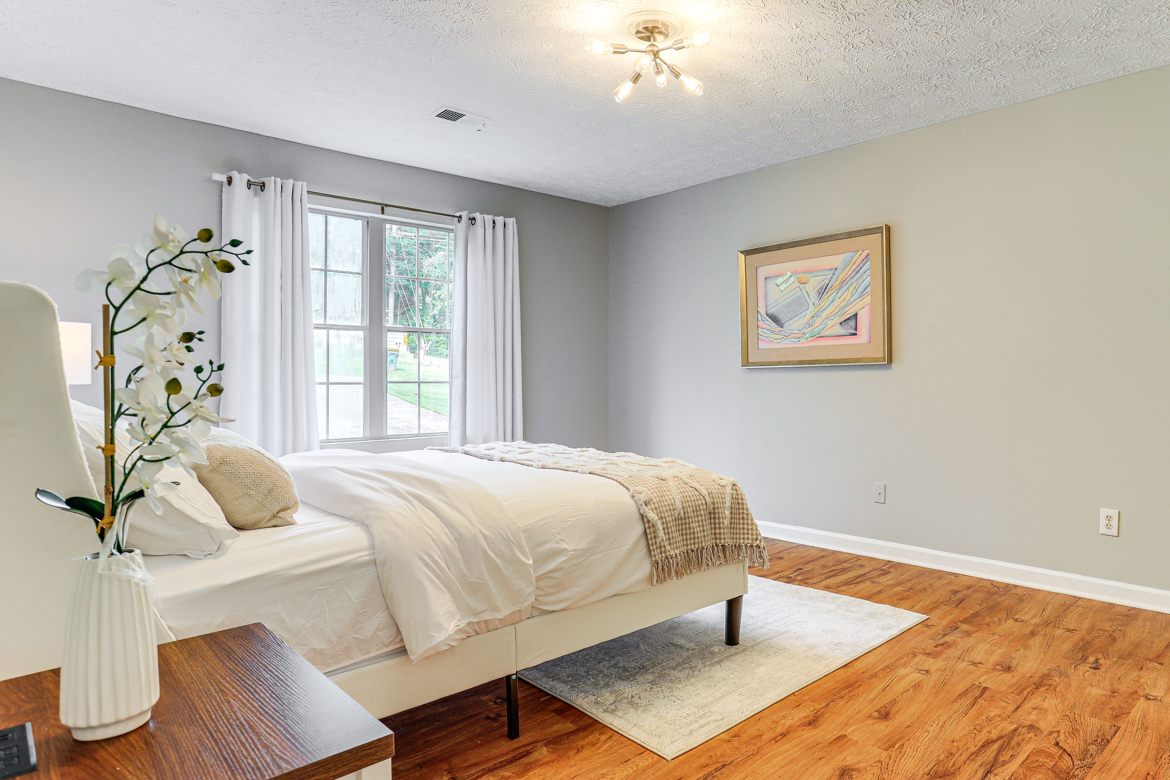 Bedroom 1 | Queen Bed | Linens Provided