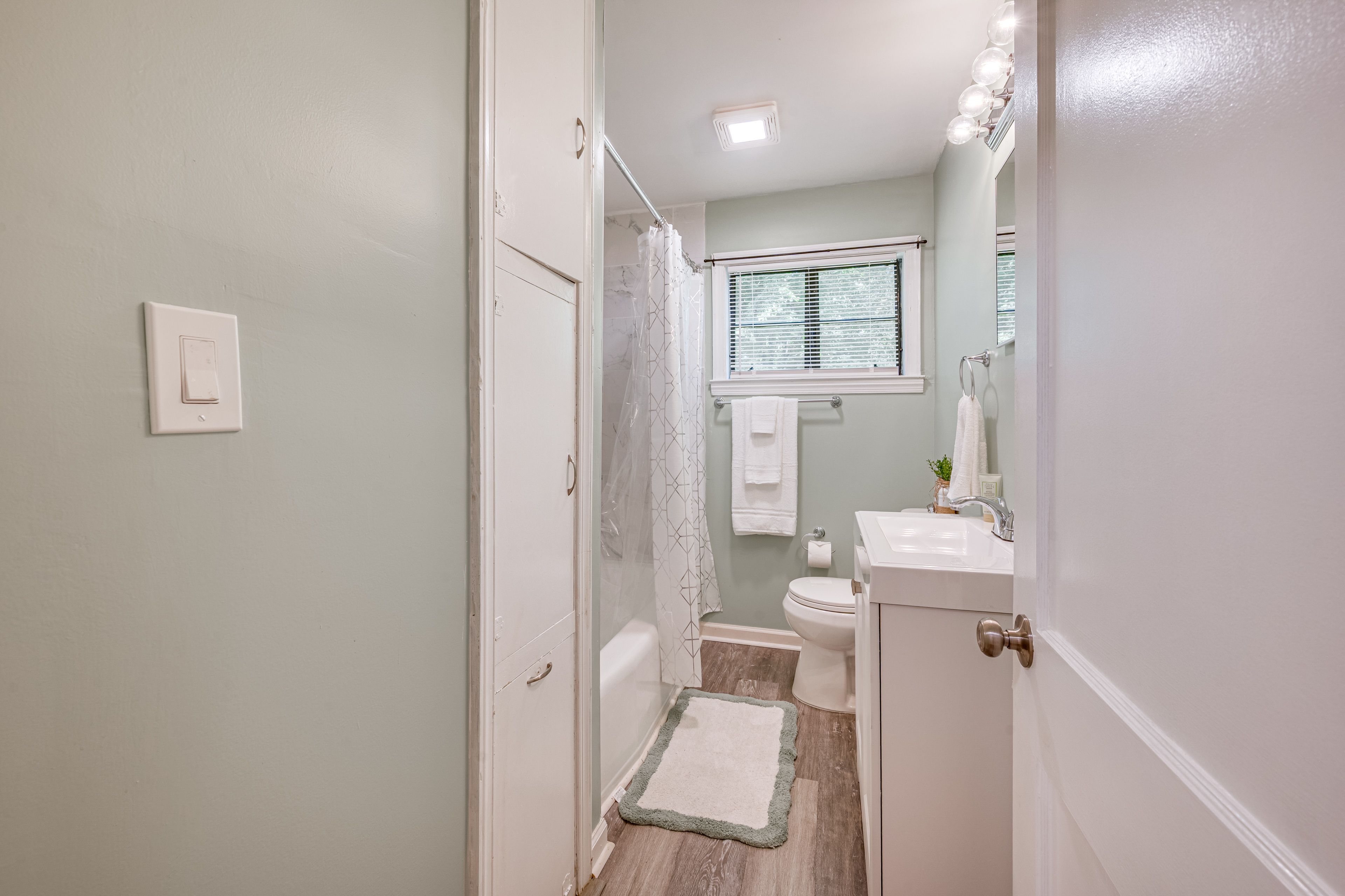 Bathroom | Towels Provided