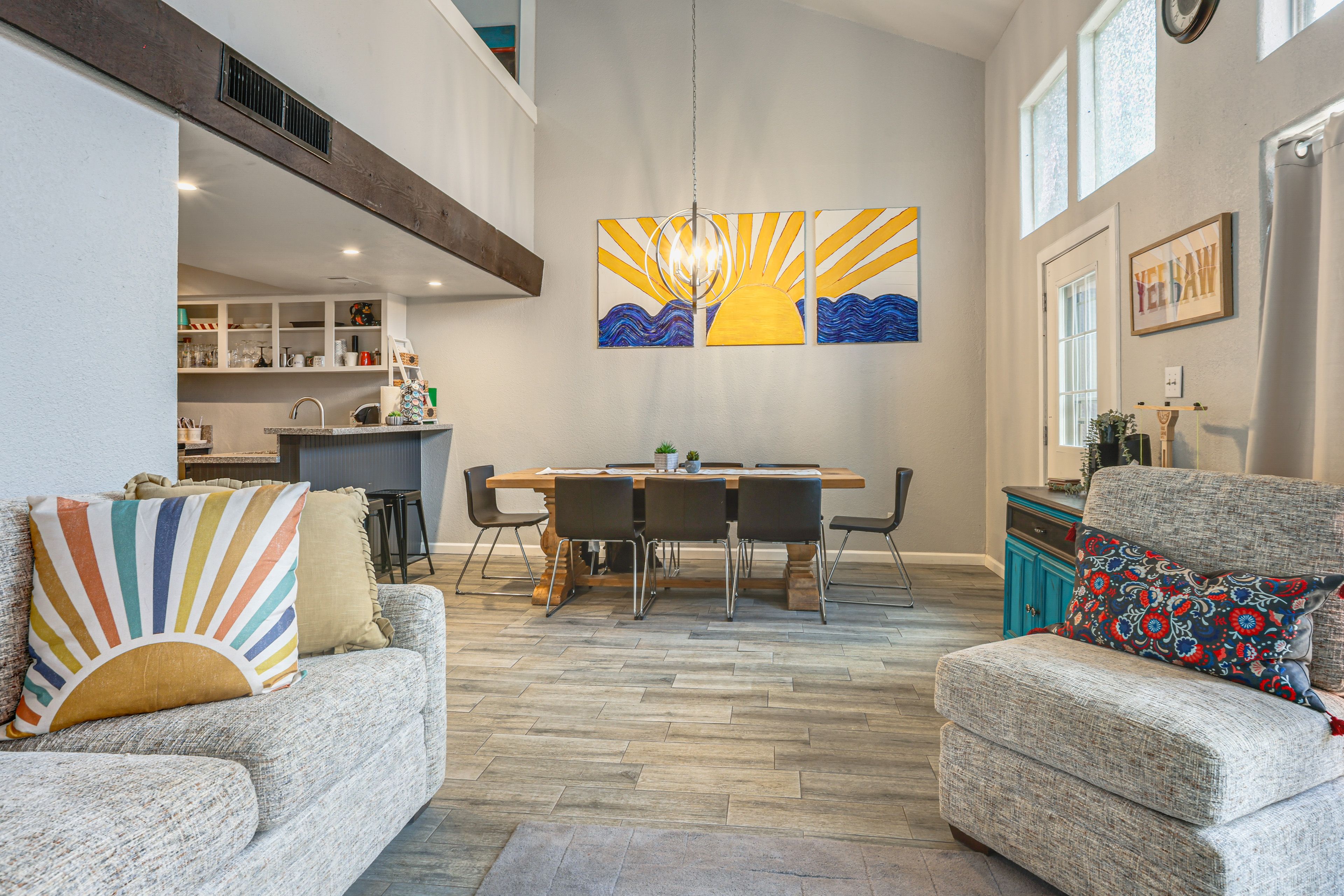 Dining Area | Main Floor