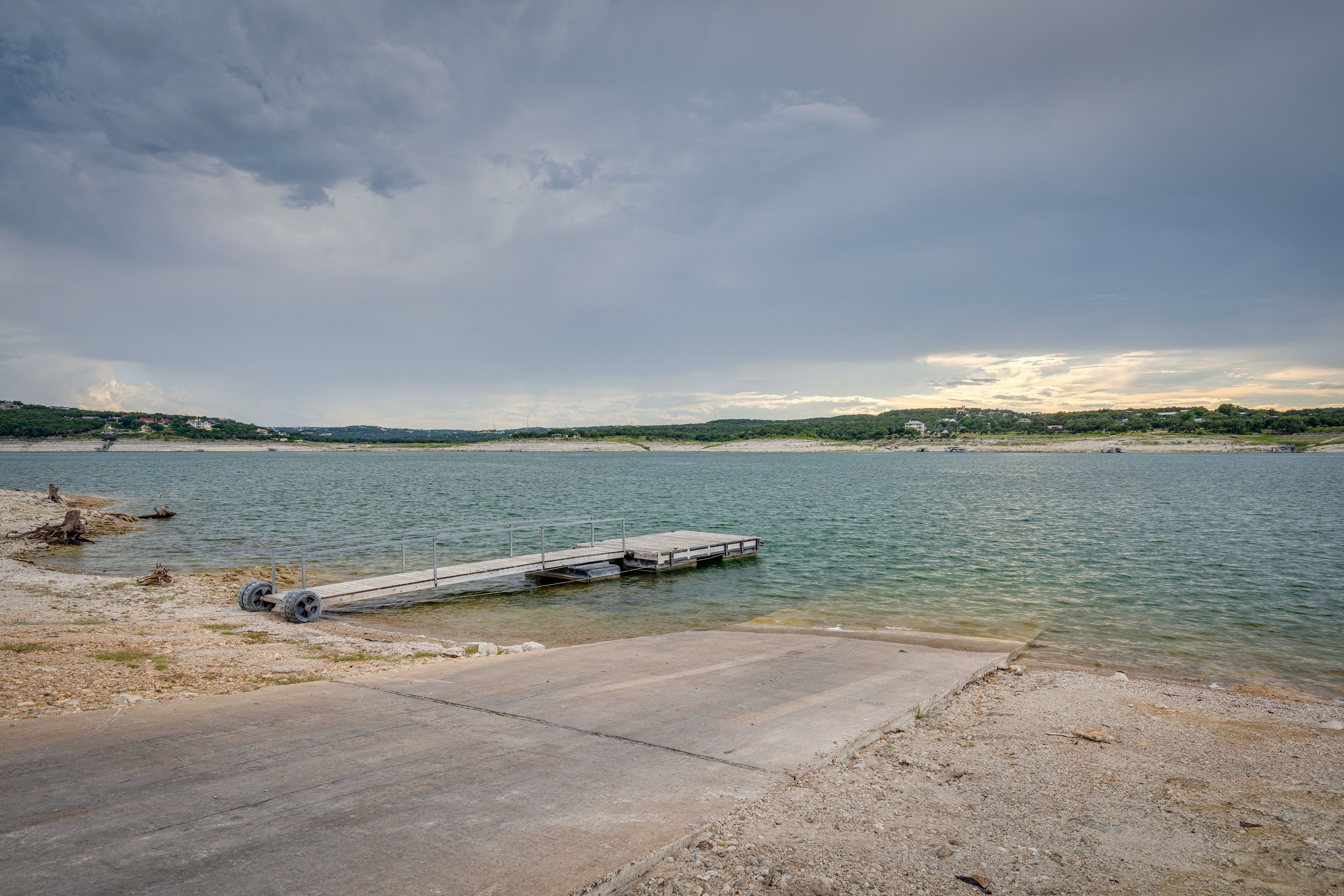 Point Venture | Community Amenities | On-Site Watercraft Rentals