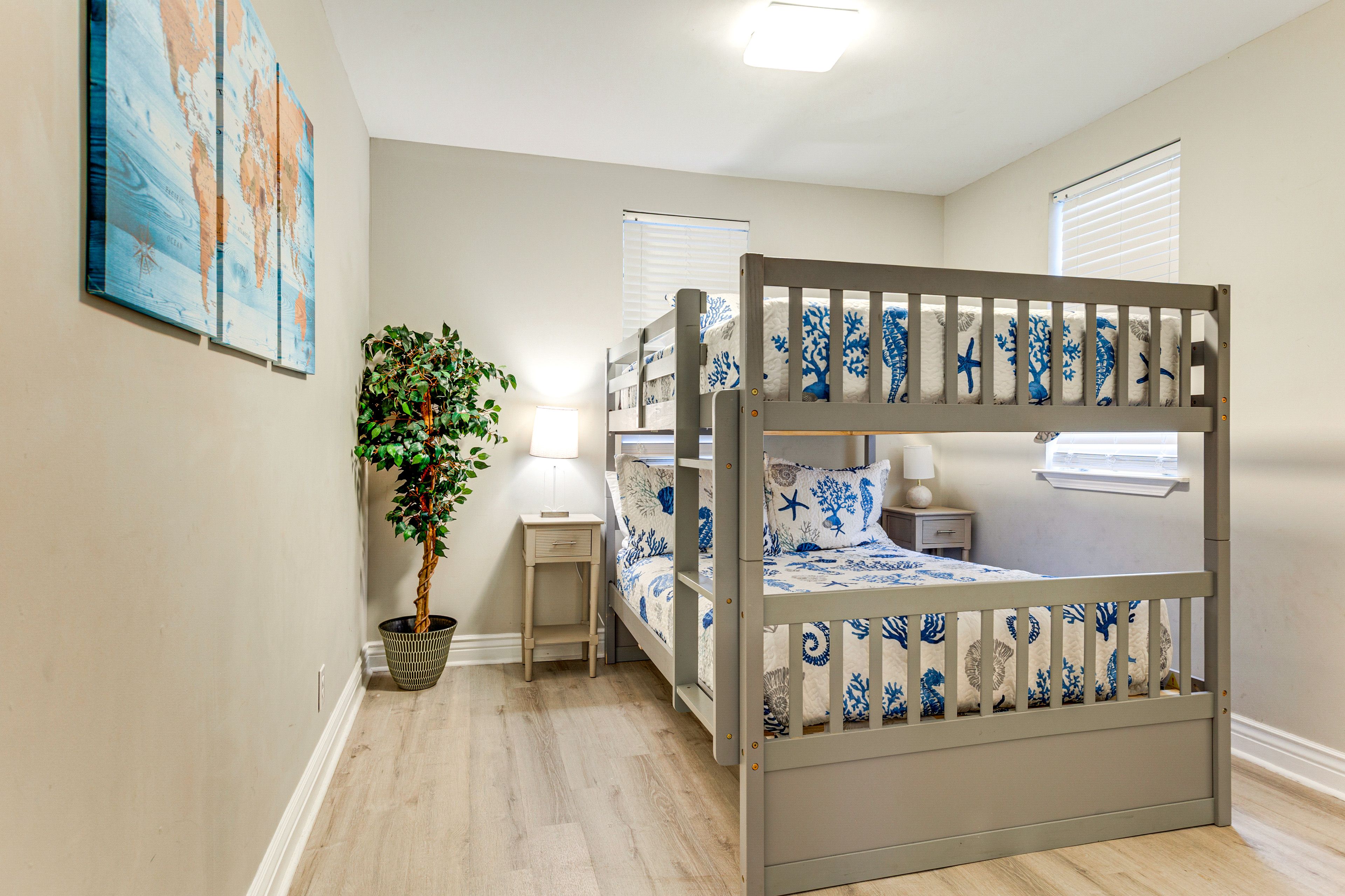 Bedroom 2 | Full Bunk Bed w/ Twin Trundle