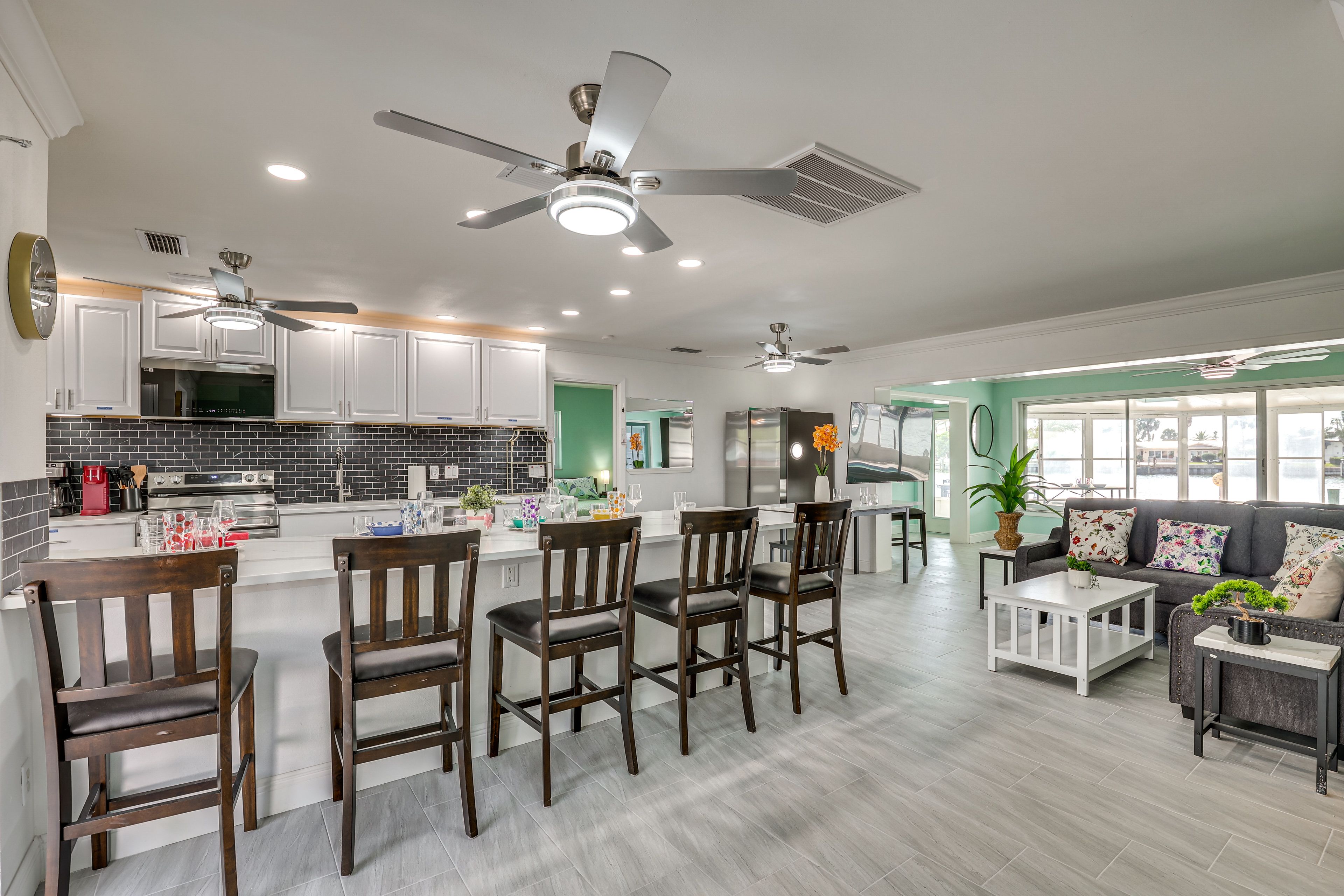 Dining Area | Dishware & Flatware | Central & Mini-Split A/C & Heat