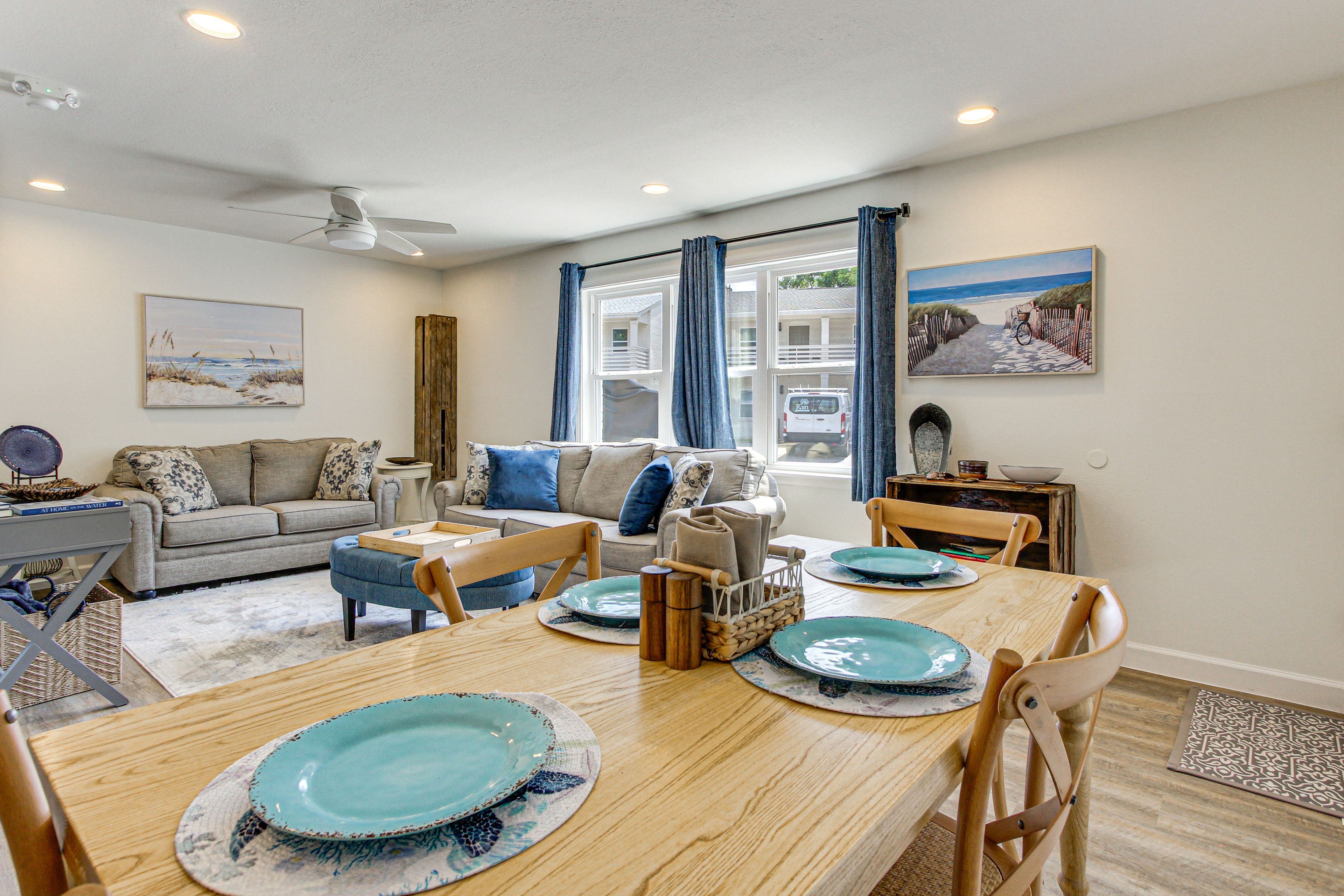 Open Interior | Dining Area