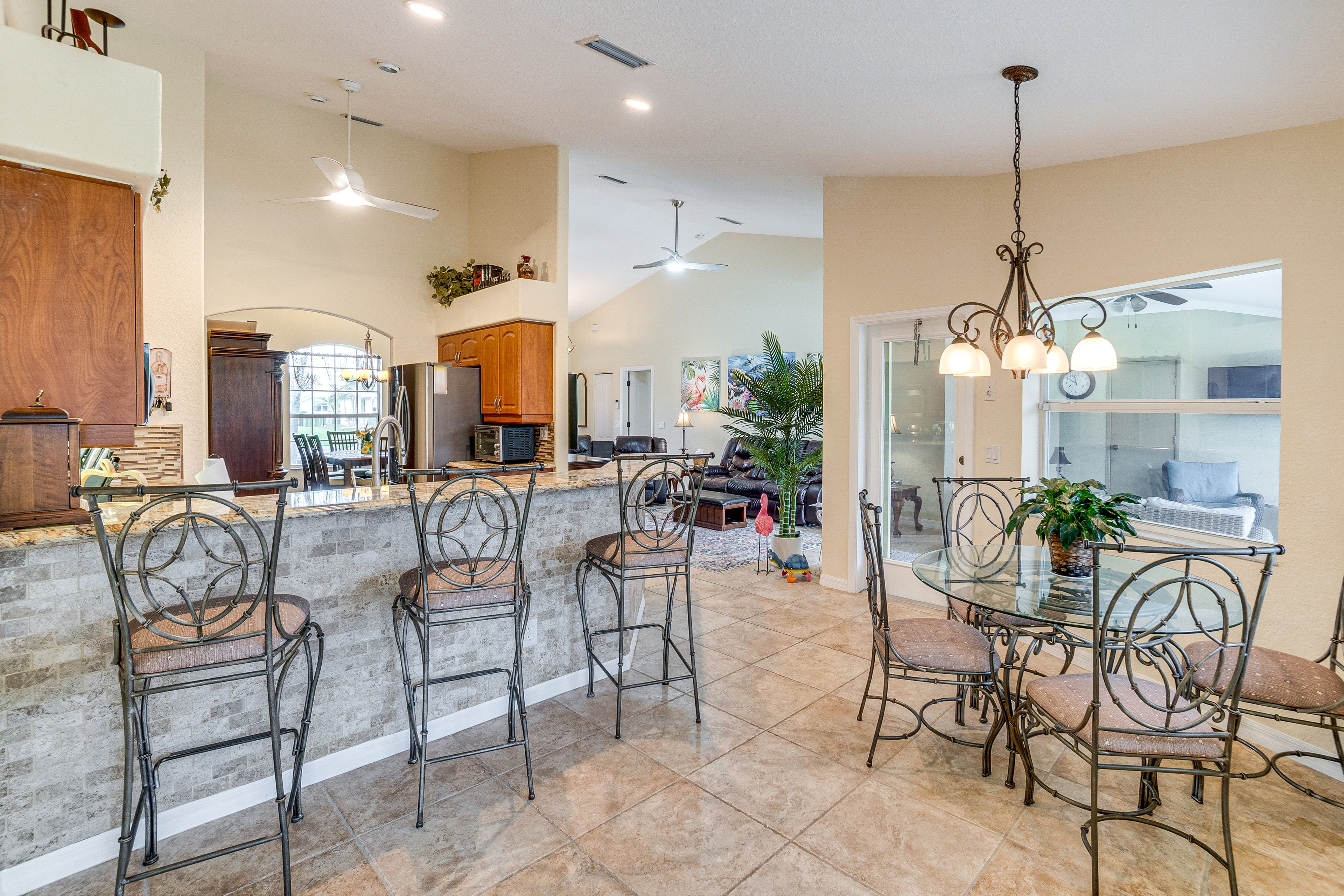 Kitchen | Drip Coffee Maker | Toaster | Trash Bags & Paper Towels