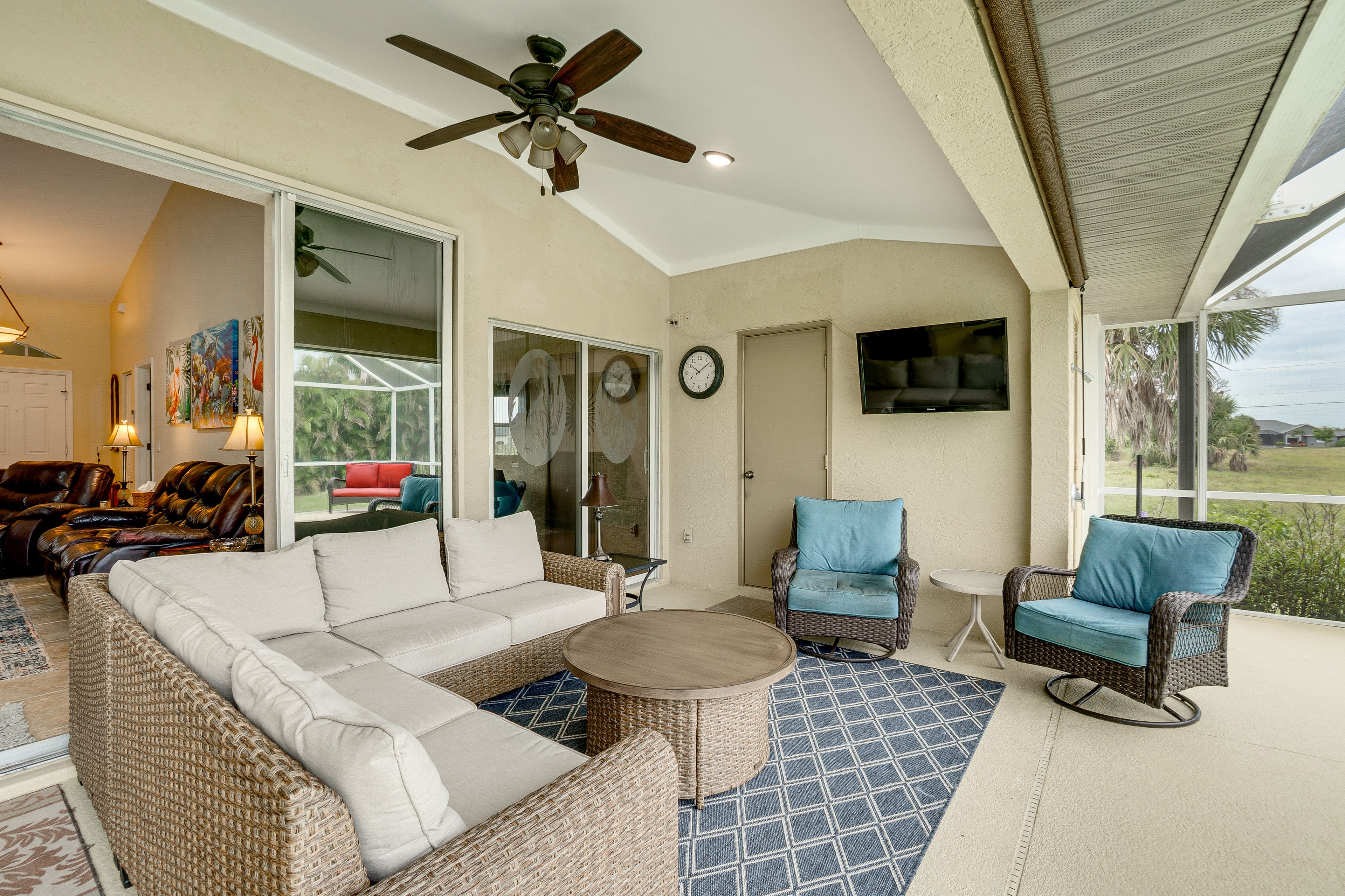 Screened Lanai | Outdoor TV | Gas Grill