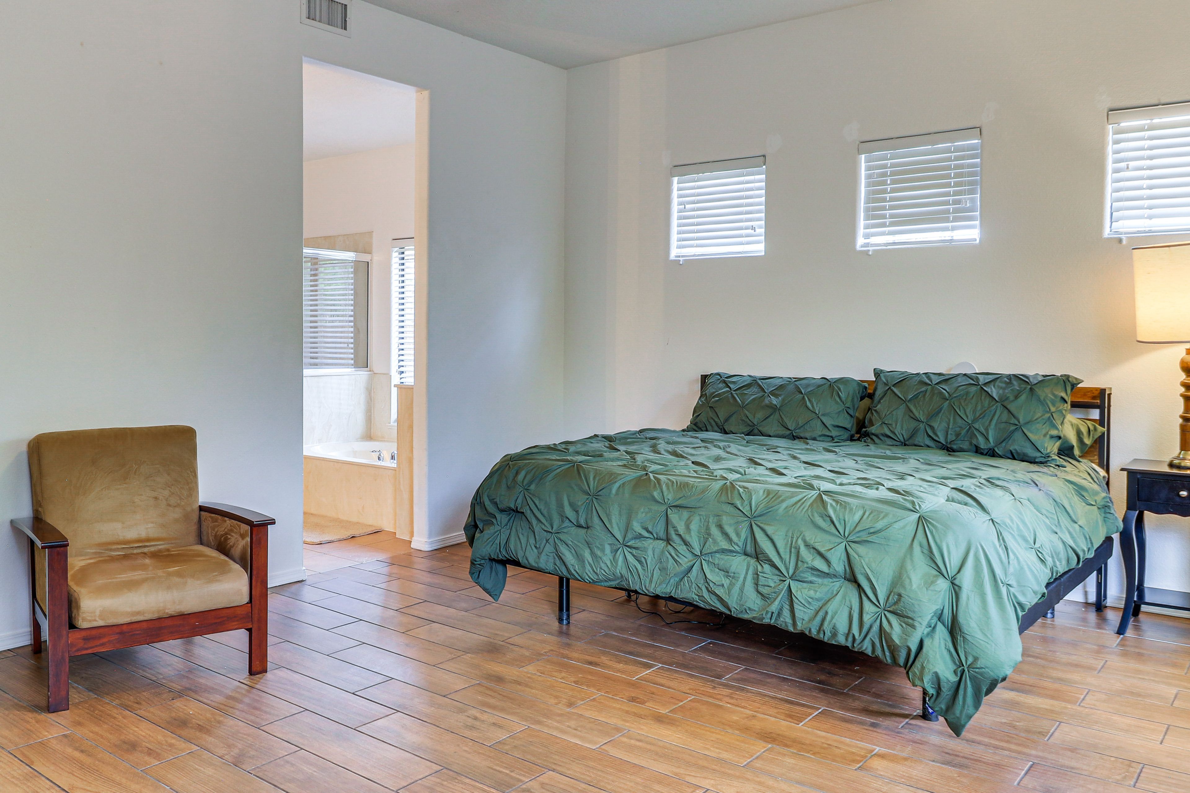 Bedroom 1 | King Bed | Linens Provided