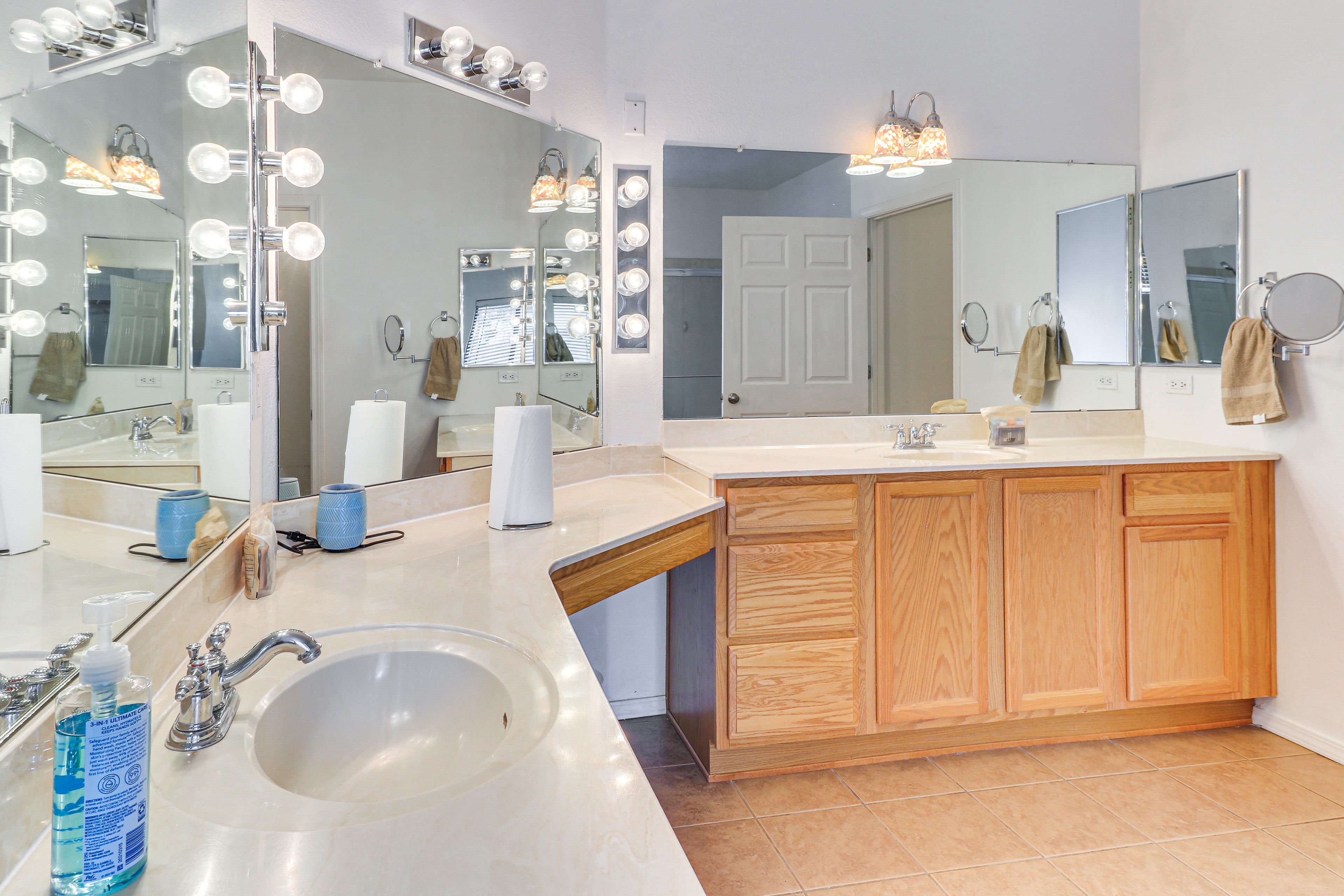 Bathroom | Towels Provided