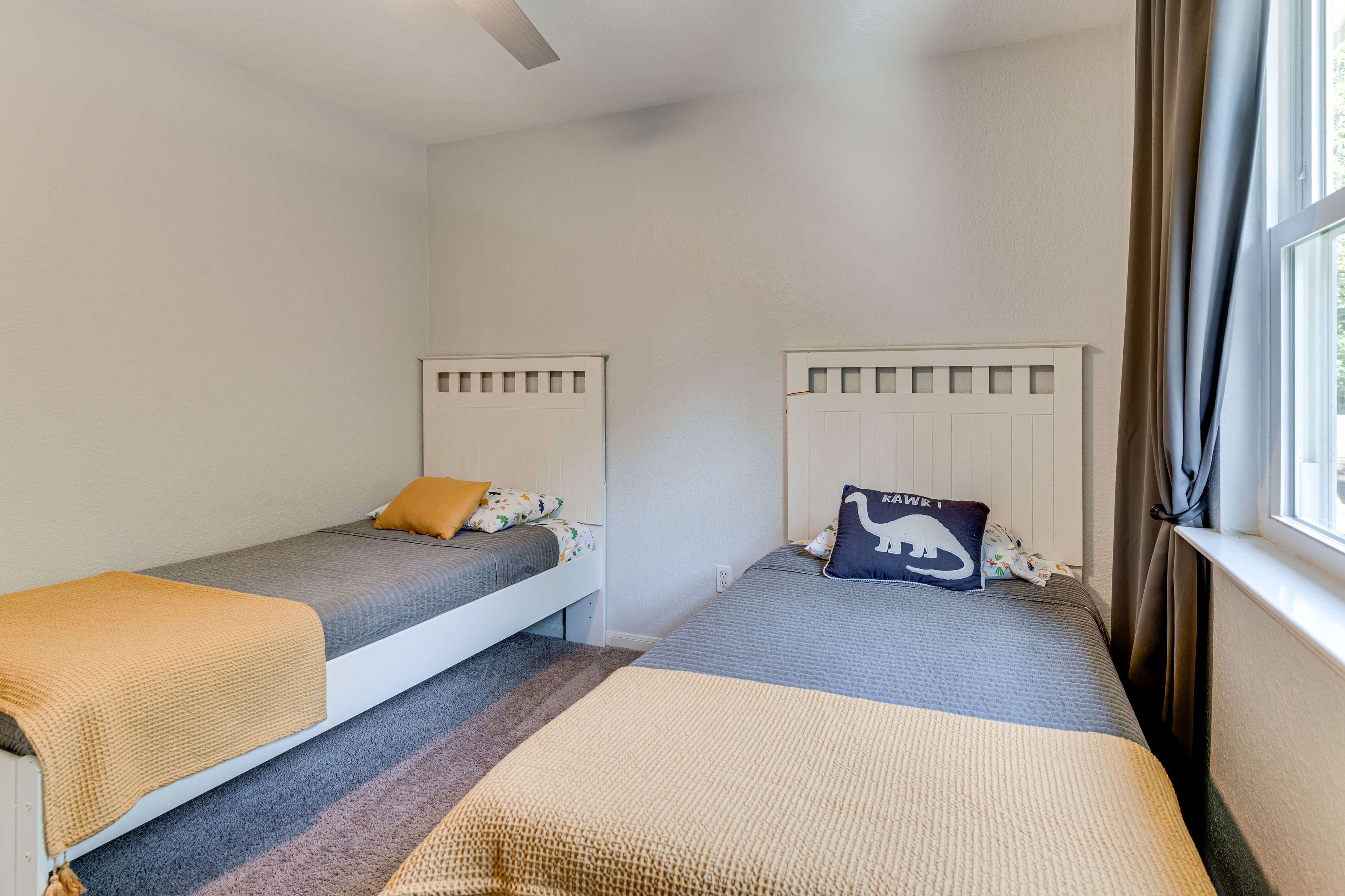 Bedroom 3 | 2 Twin Beds | 2nd Floor