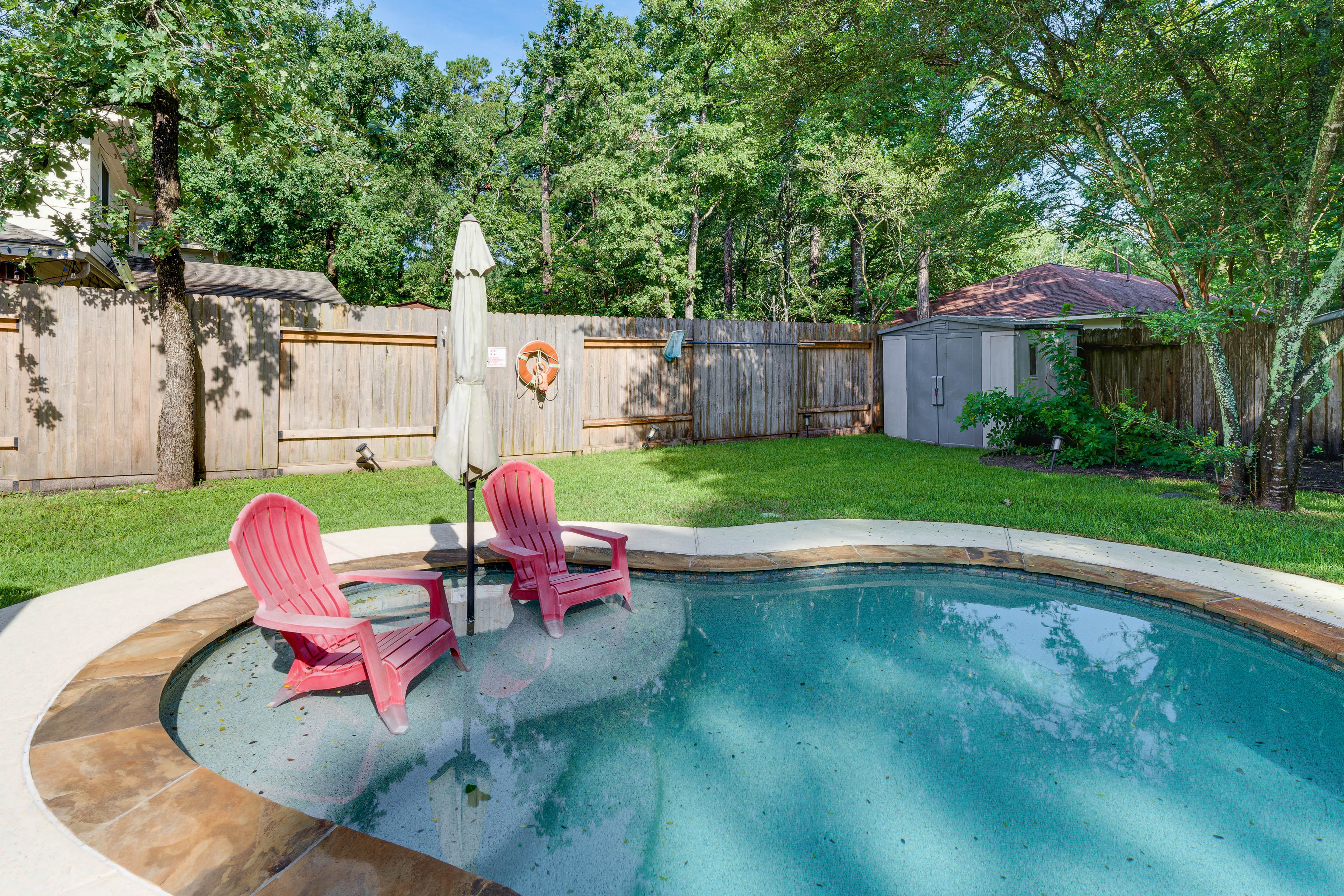 Conroe Vacation Rental | 3BR | 2.5BA | 1,746 Sq Ft | 1 Step to Enter
