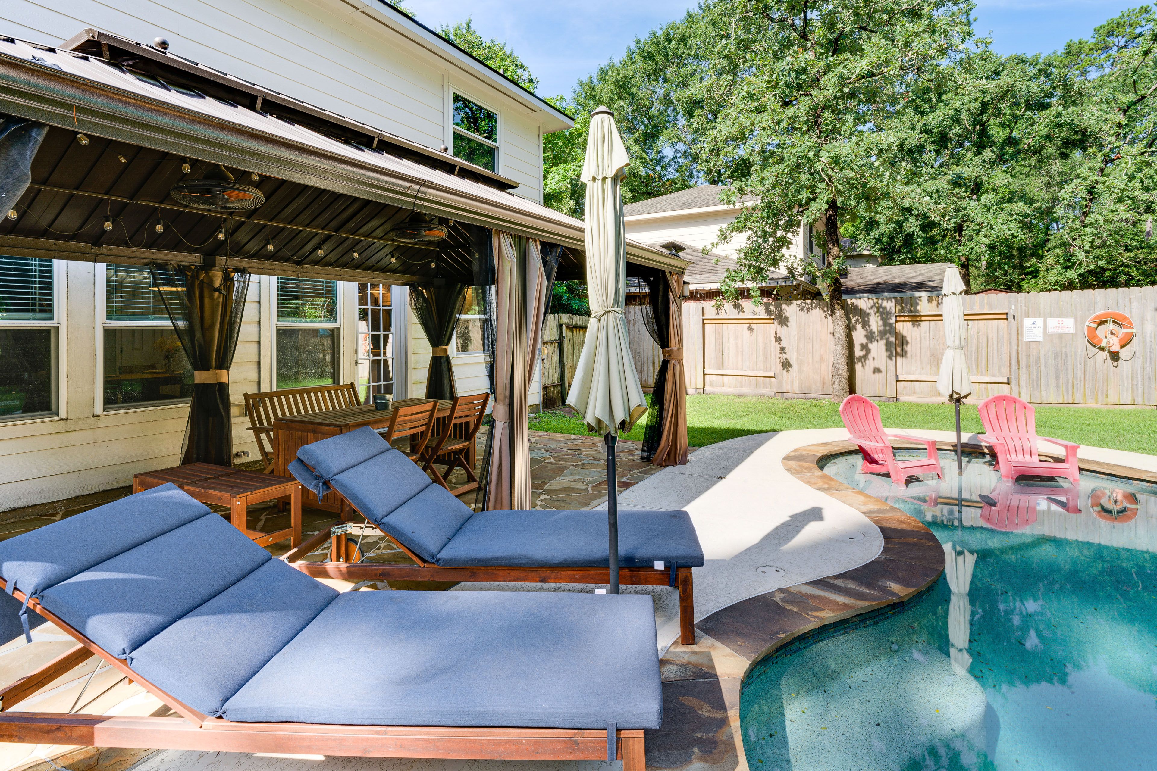 Private Outdoor Pool