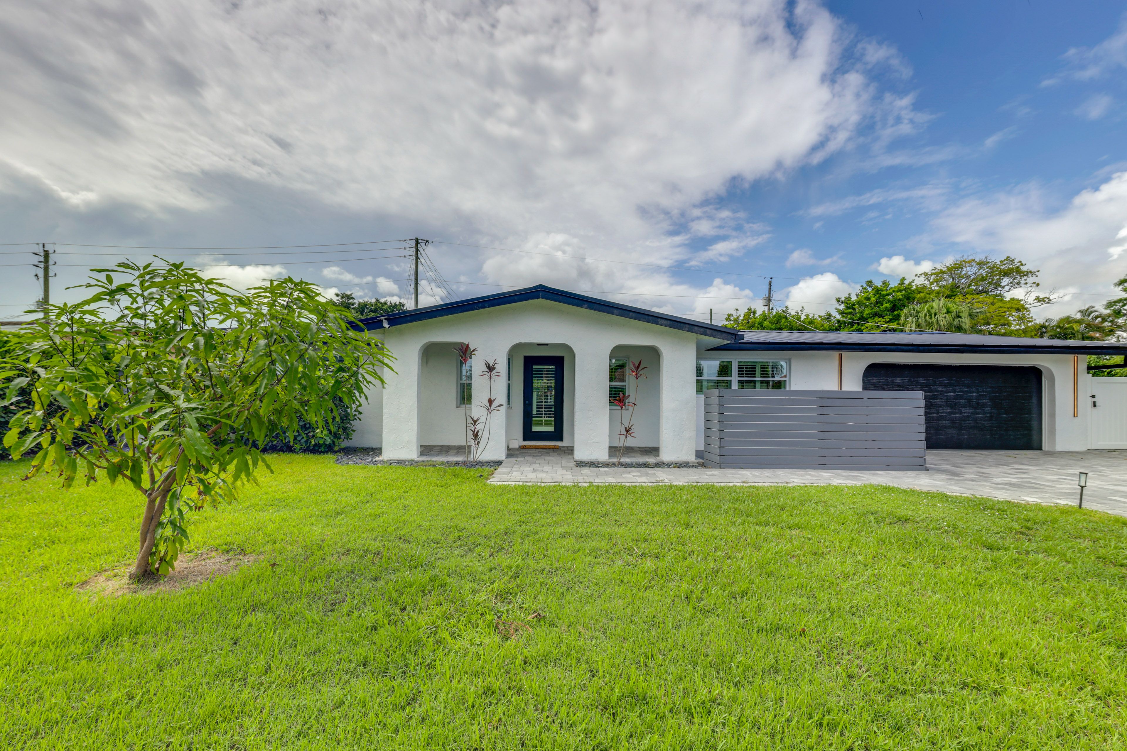 Parking | Driveway (4 Vehicles)